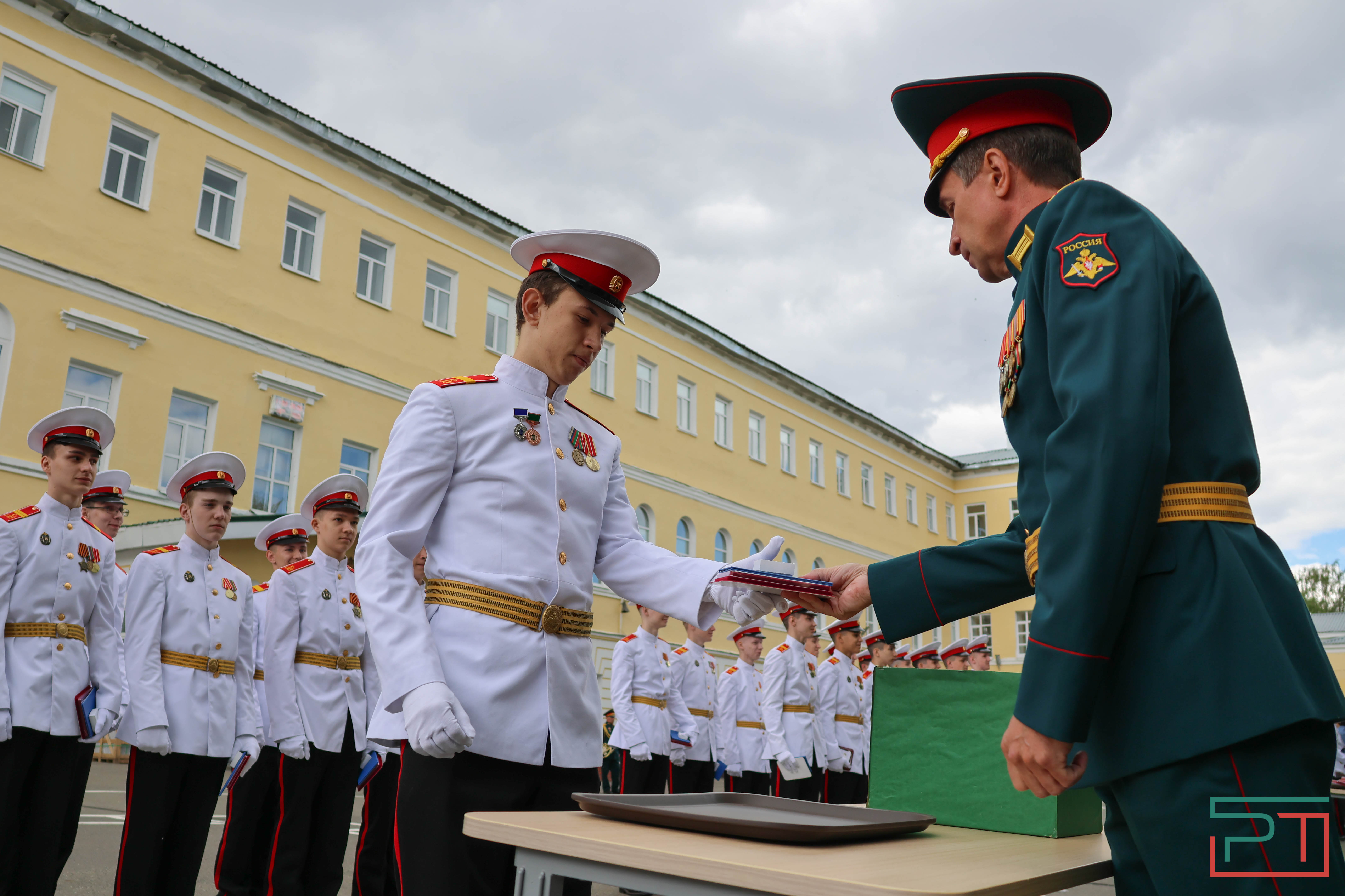 76-й выпуск прошел в Казанском Суворовском училище