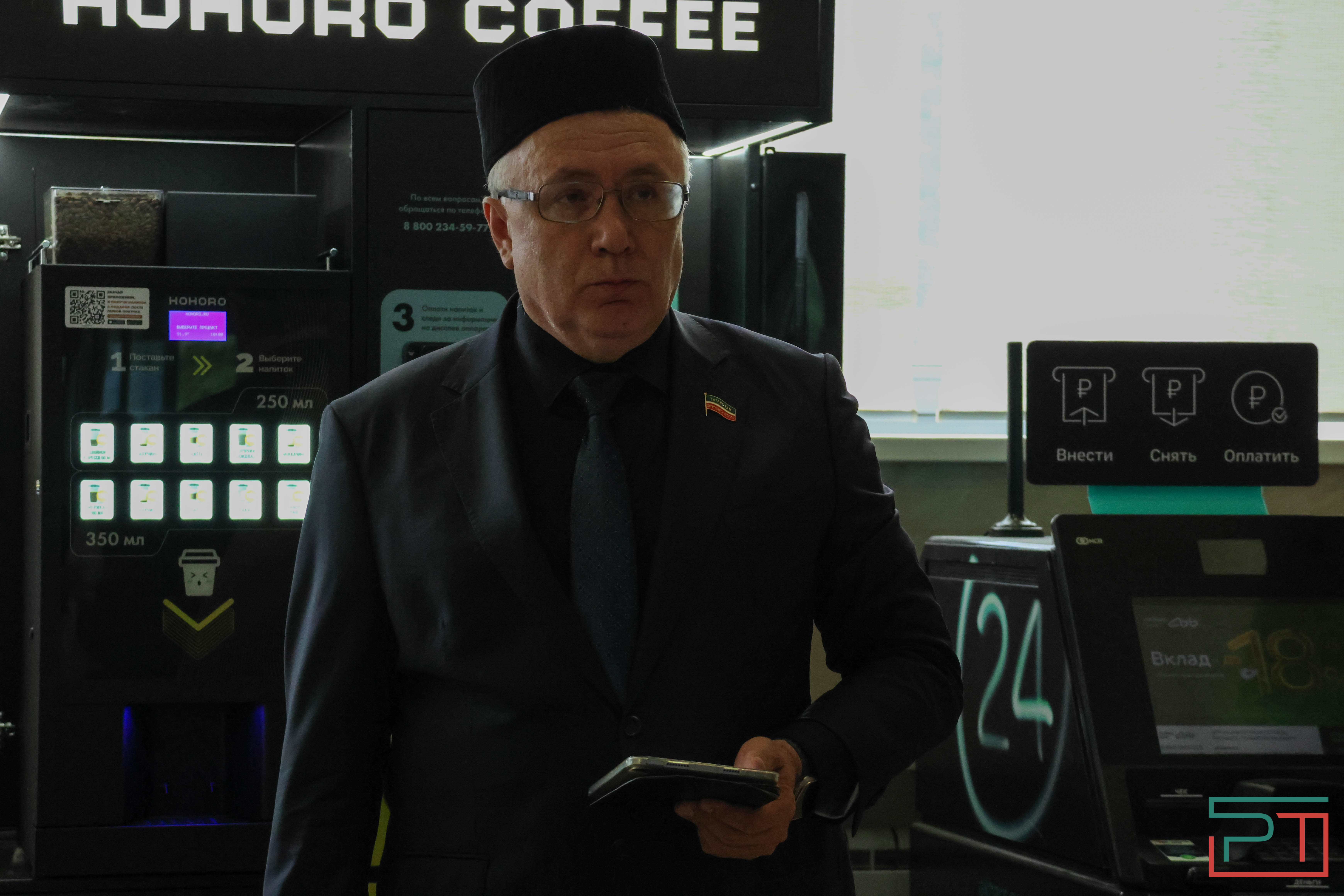 В Казани простились с экс-министром информации и печати РТ Шамилем Хамматовым