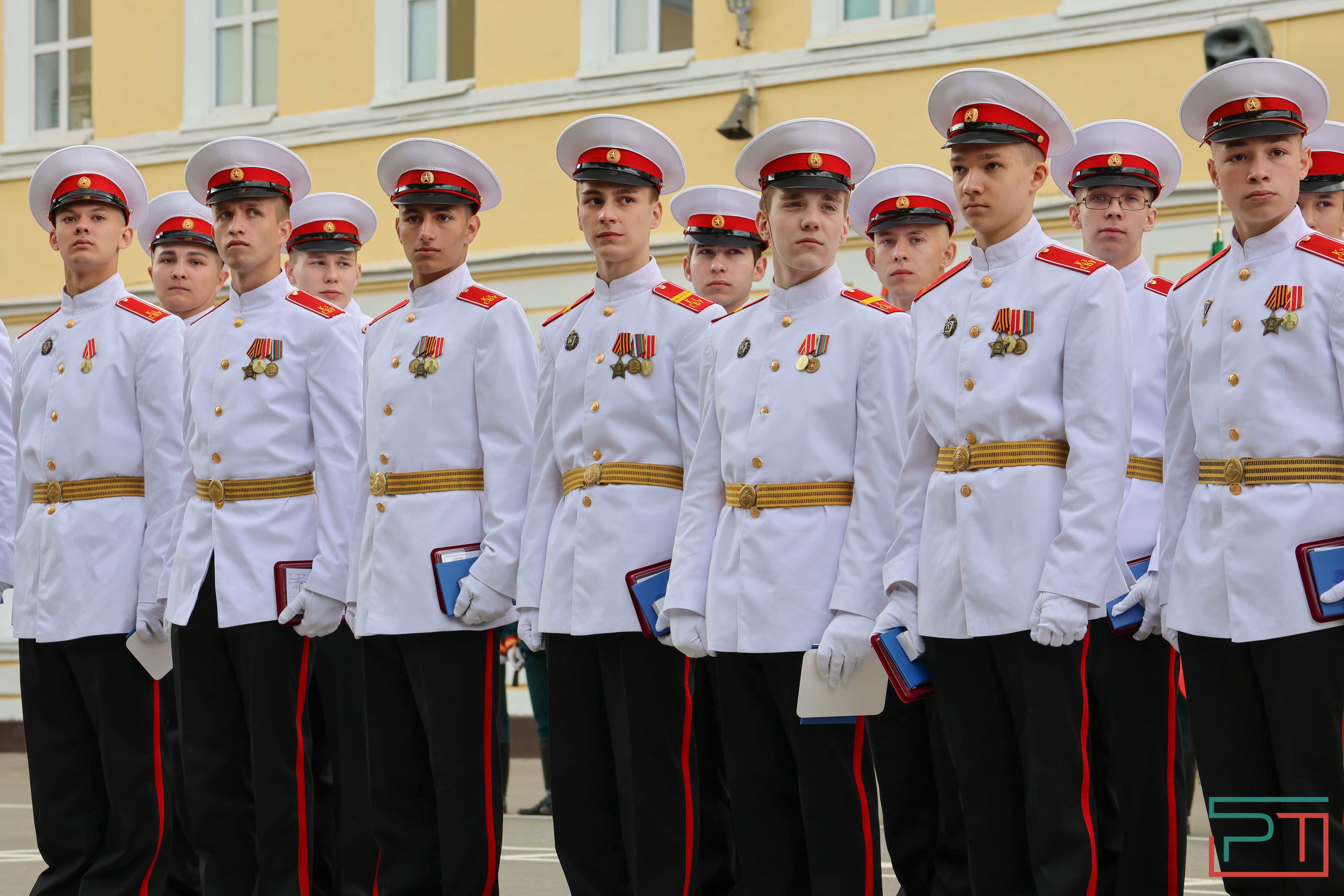 76-й выпуск прошел в Казанском Суворовском училище