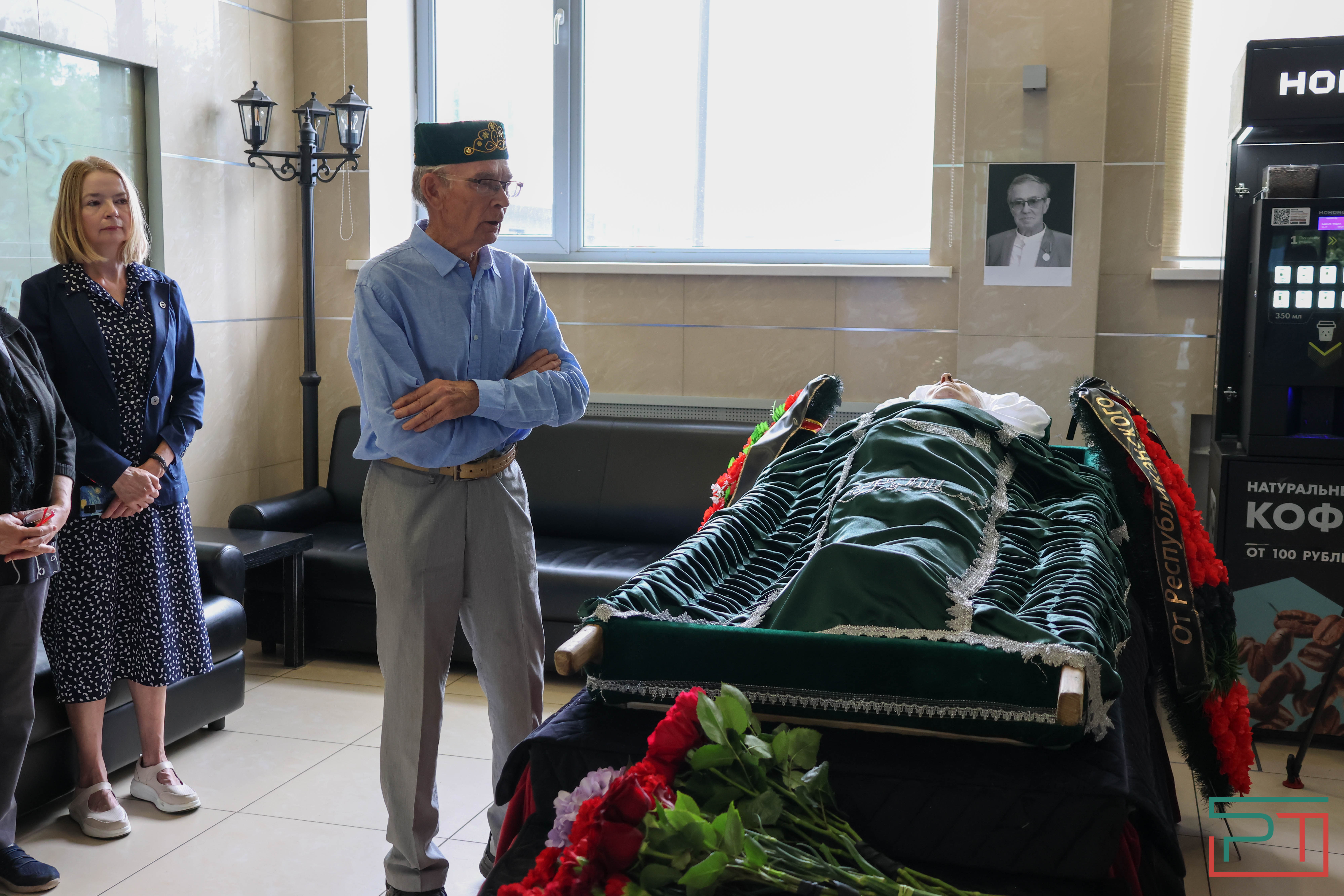 В Казани простились с экс-министром информации и печати РТ Шамилем Хамматовым