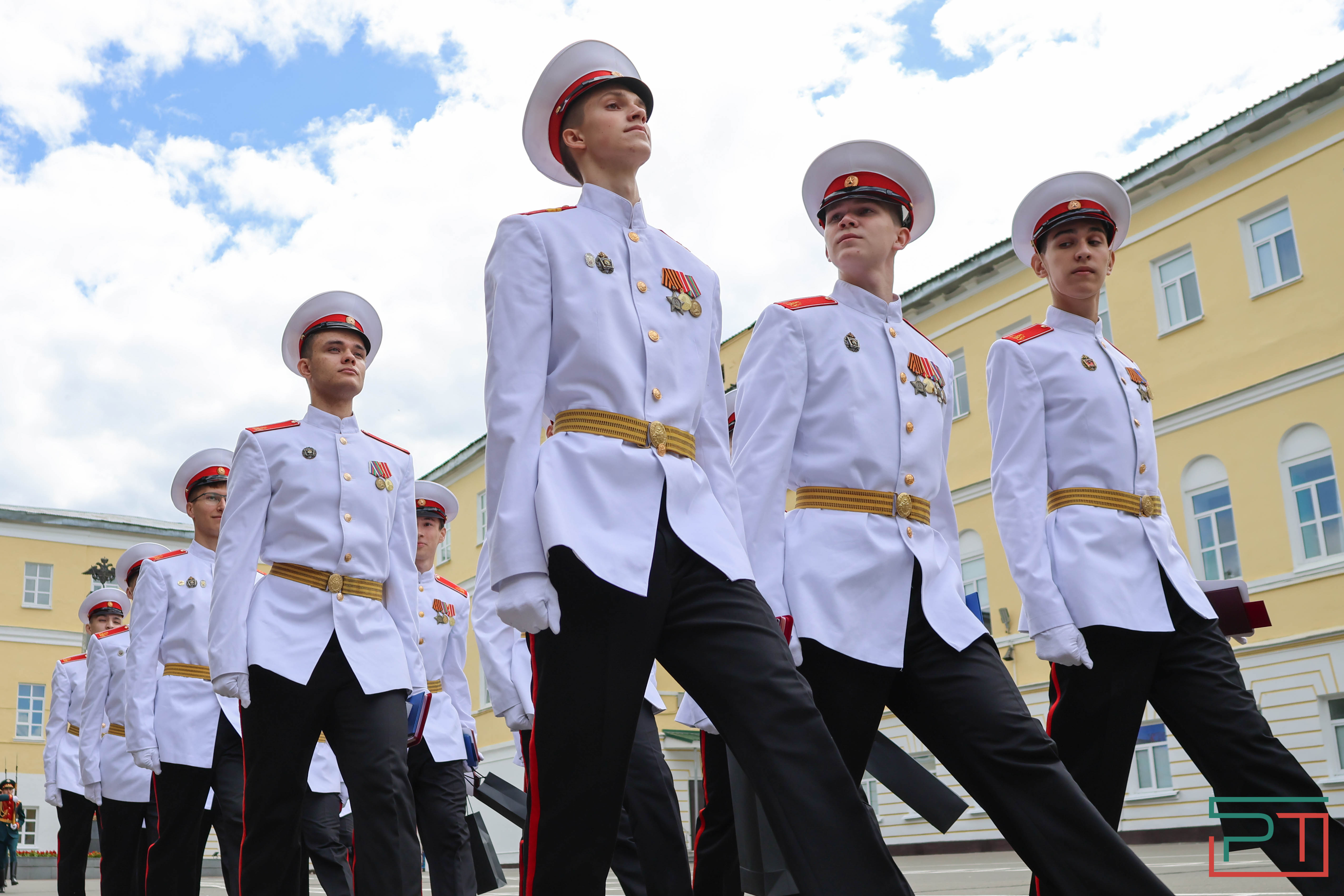76-й выпуск прошел в Казанском Суворовском училище