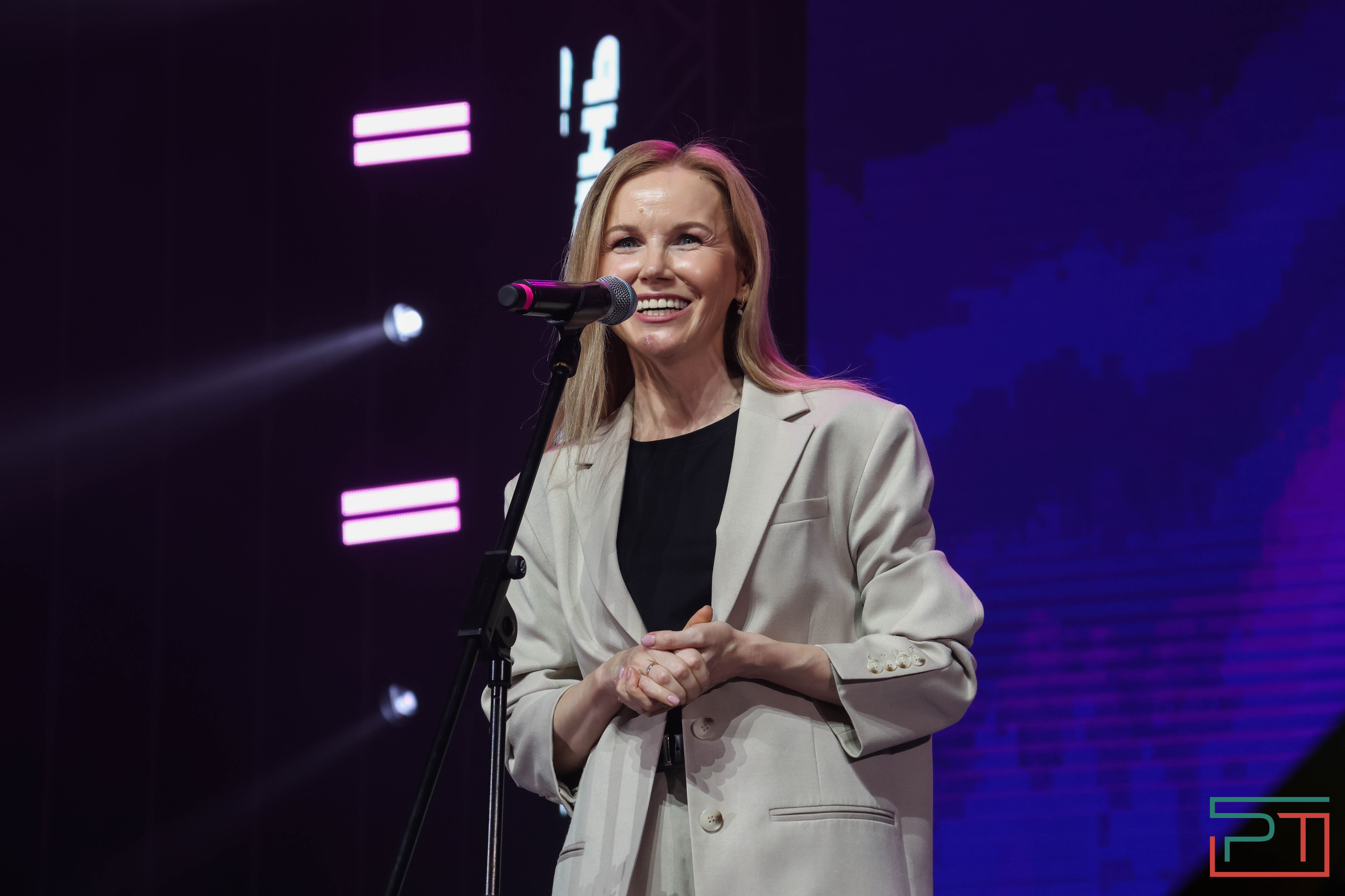 Общегородской школьный выпускной прошел в Казани