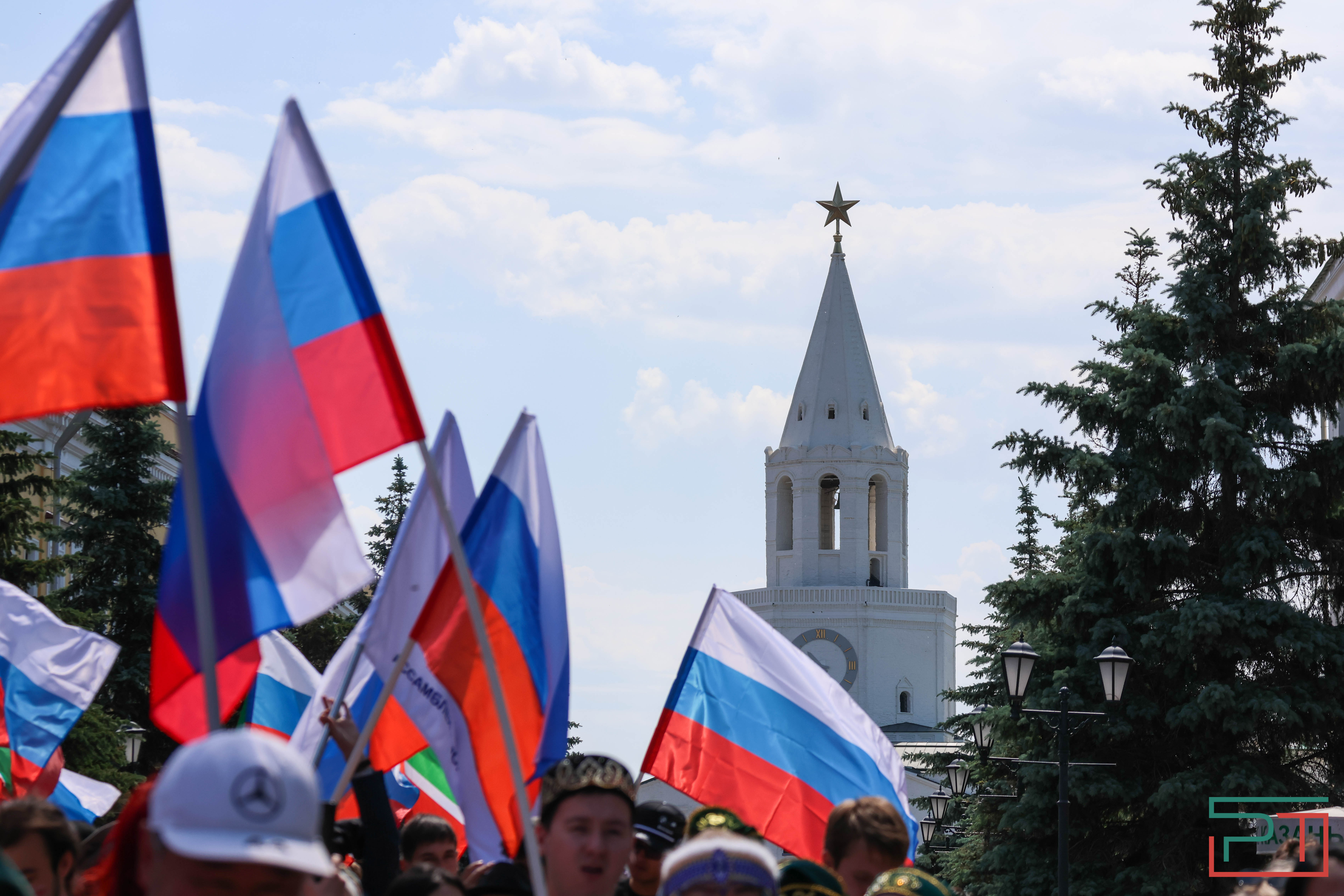 Парад дружбы народов прошел в Казани