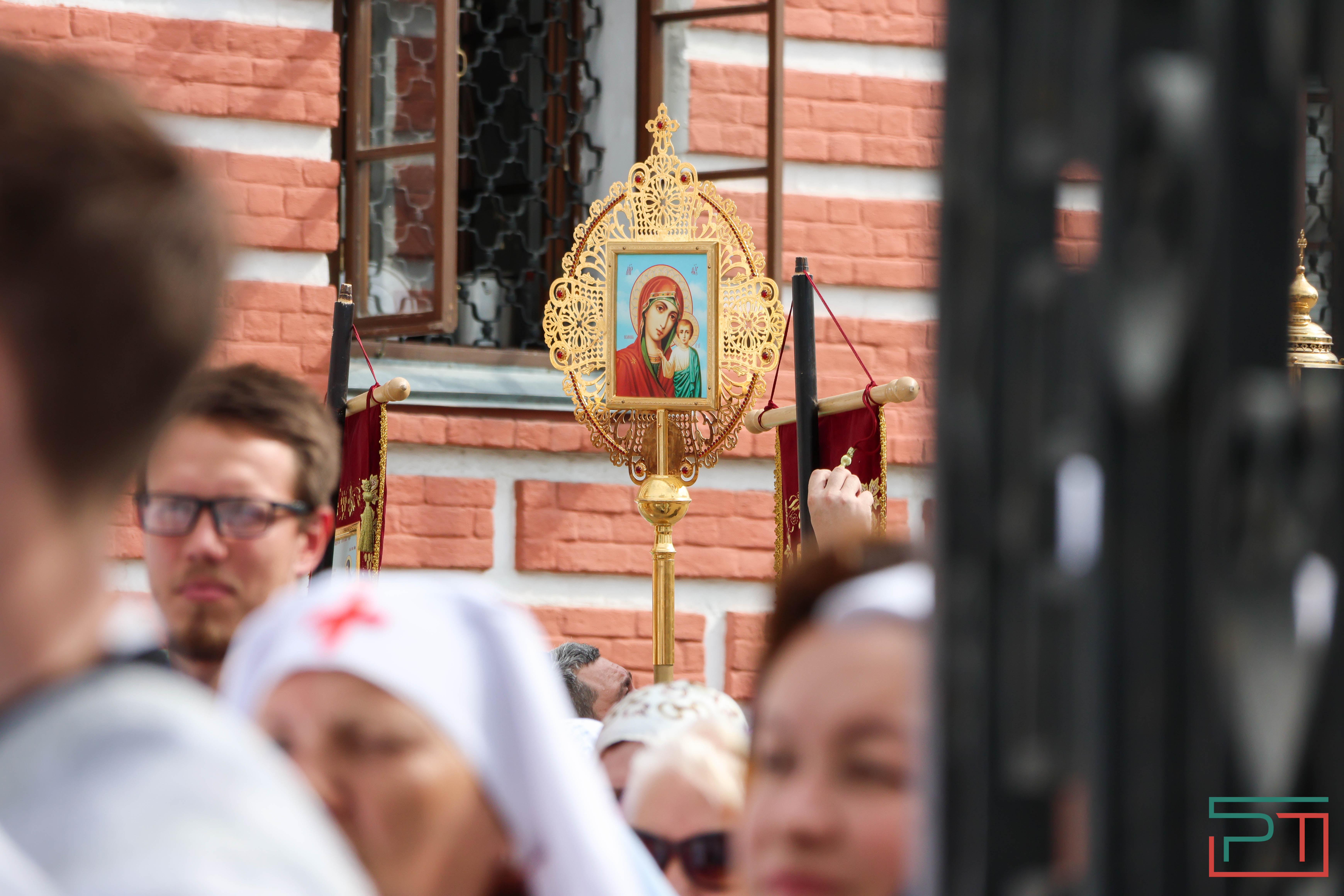 Московский список Казанской иконы Божией Матери встретили в Казани