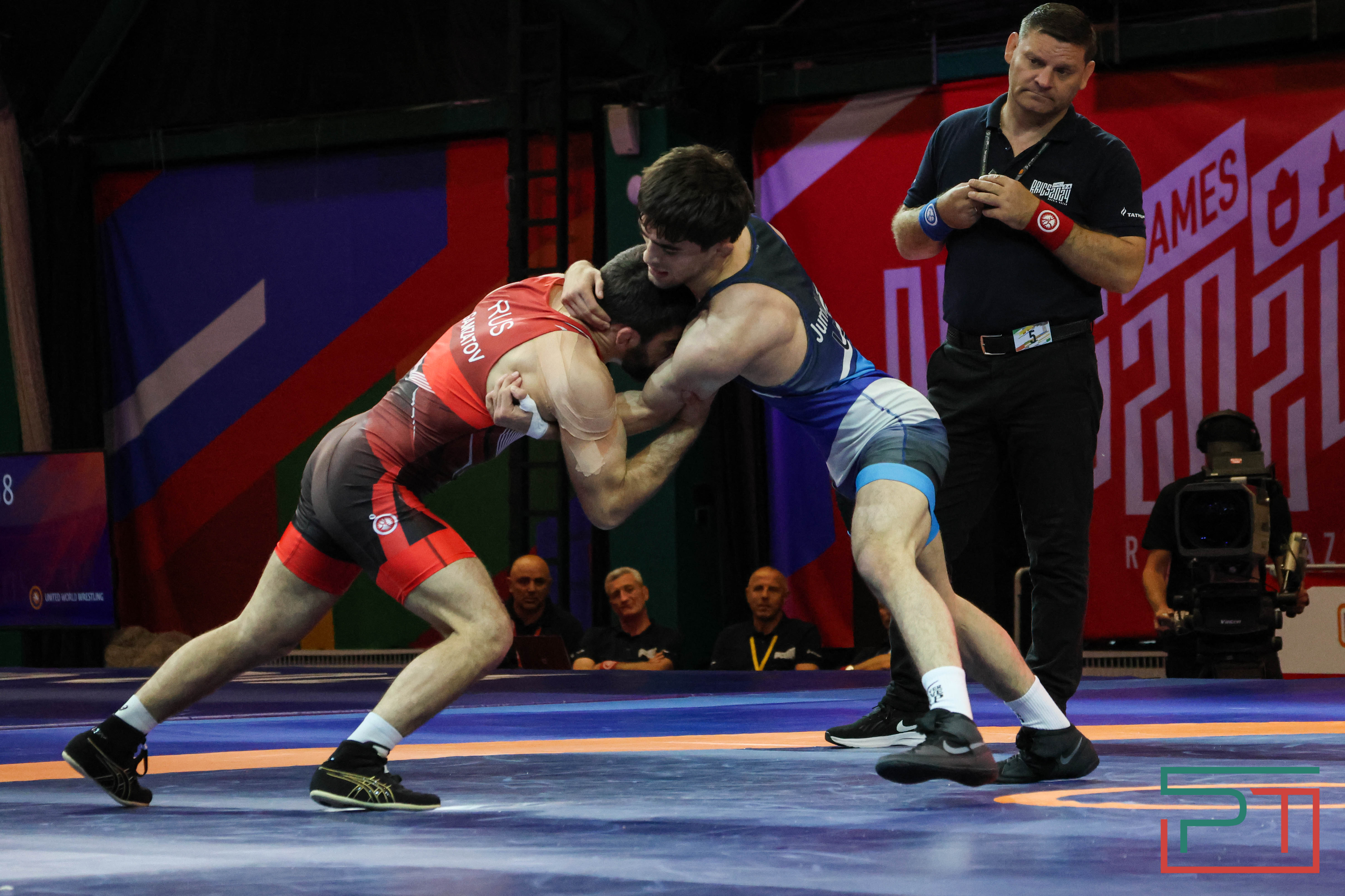 Борцы вольного стиля принесли России девять золотых медалей на Играх БРИКС