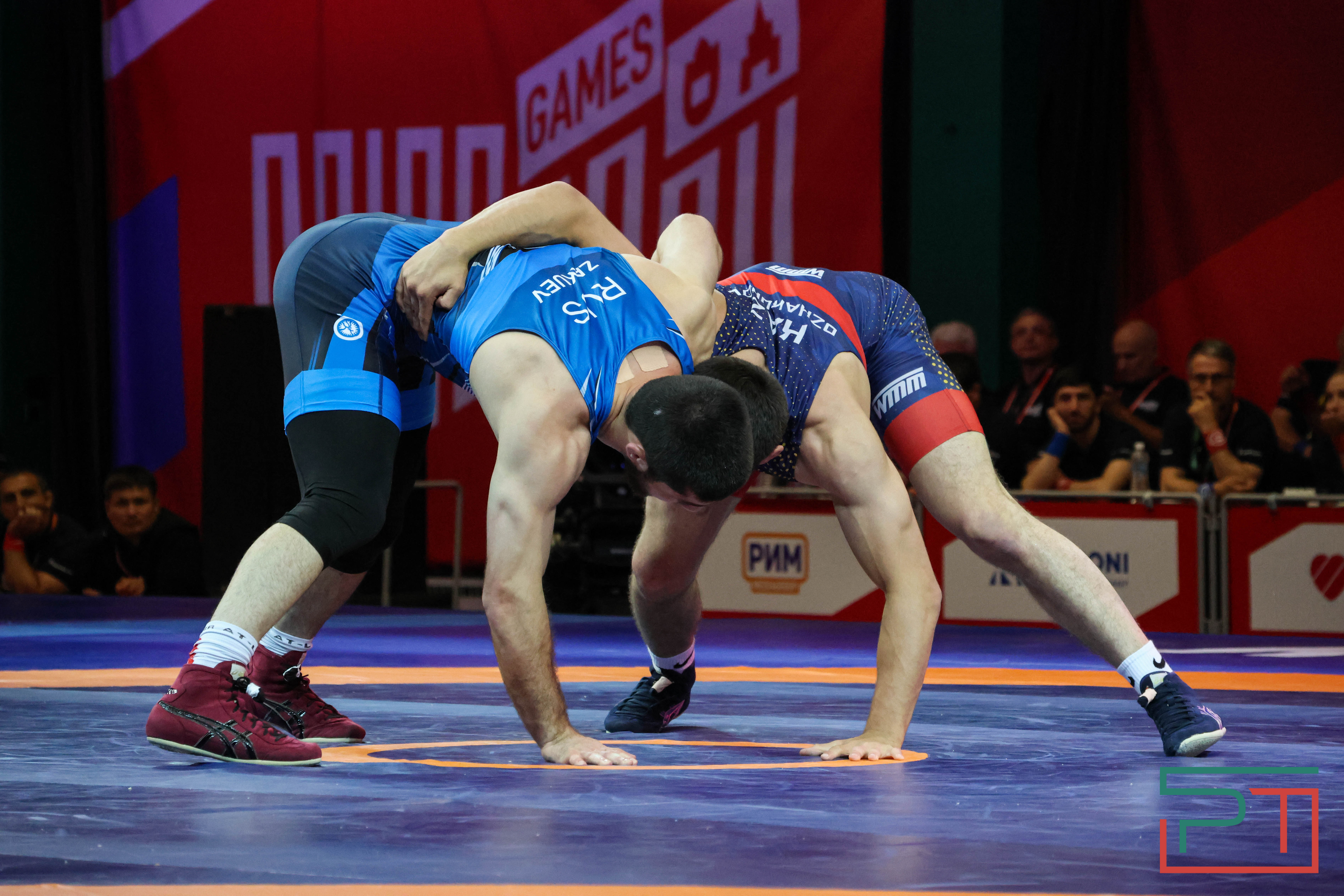 Борцы вольного стиля принесли России девять золотых медалей на Играх БРИКС