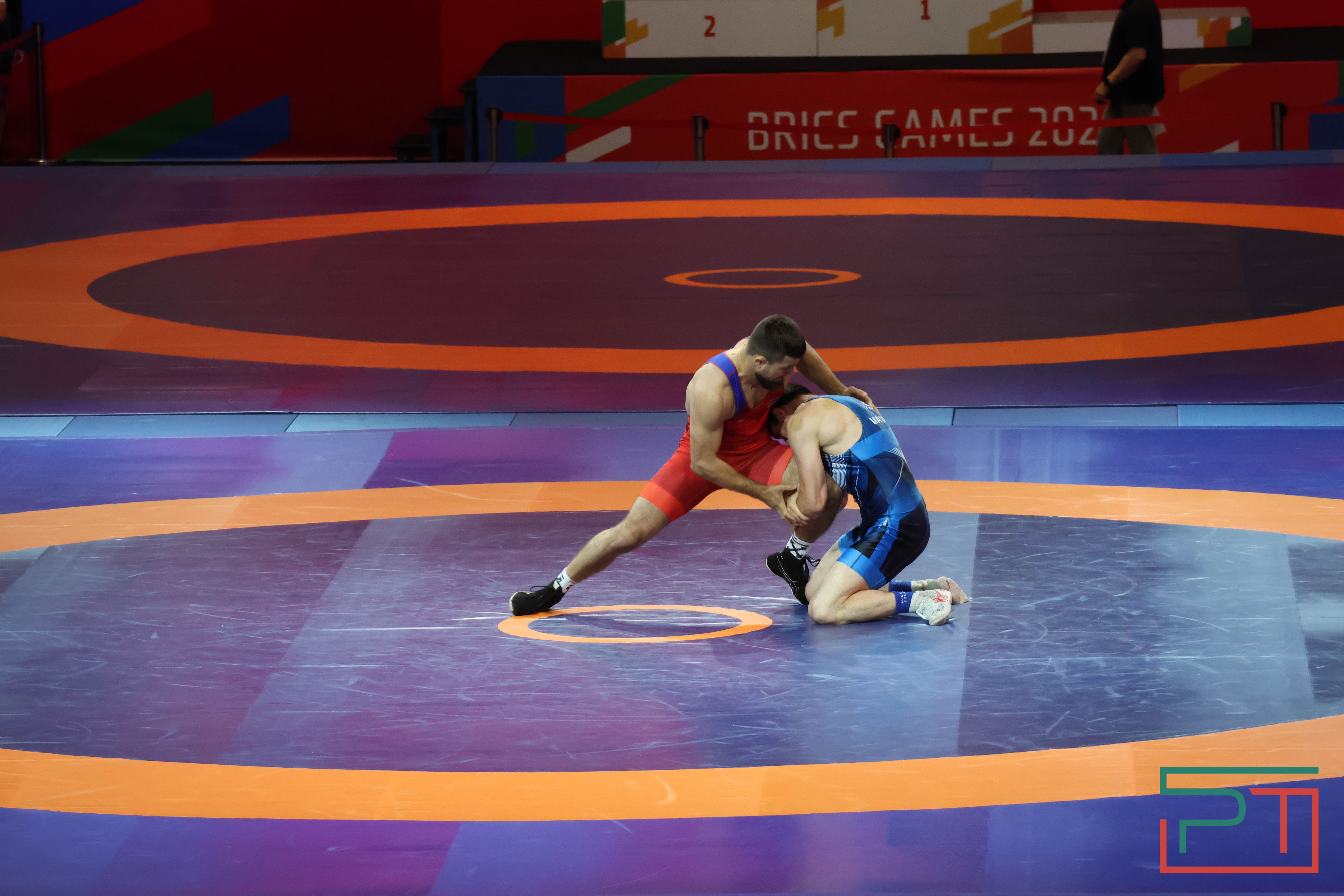 Борцы вольного стиля принесли России девять золотых медалей на Играх БРИКС