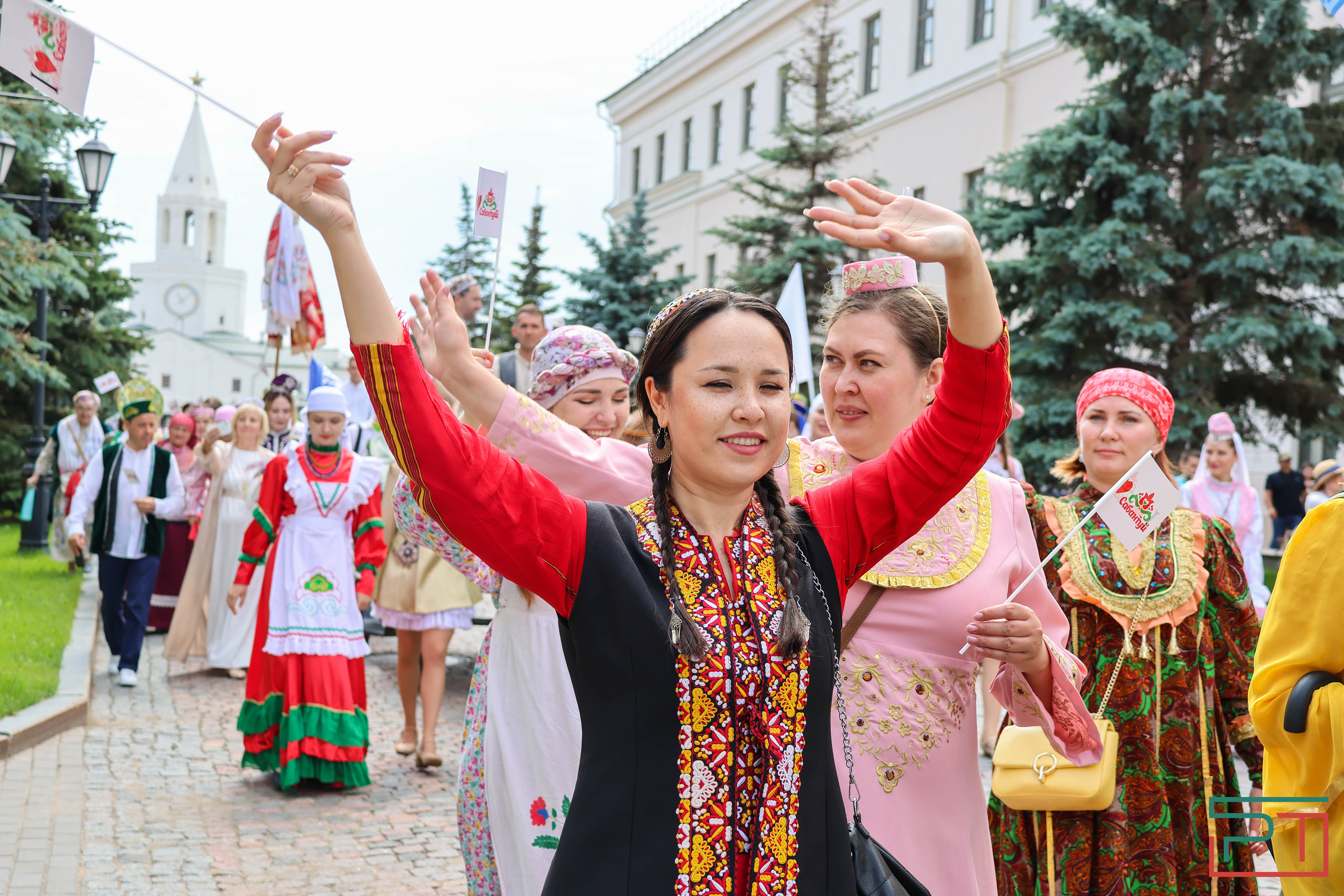 В Казани собрали подарки на Сабантуй