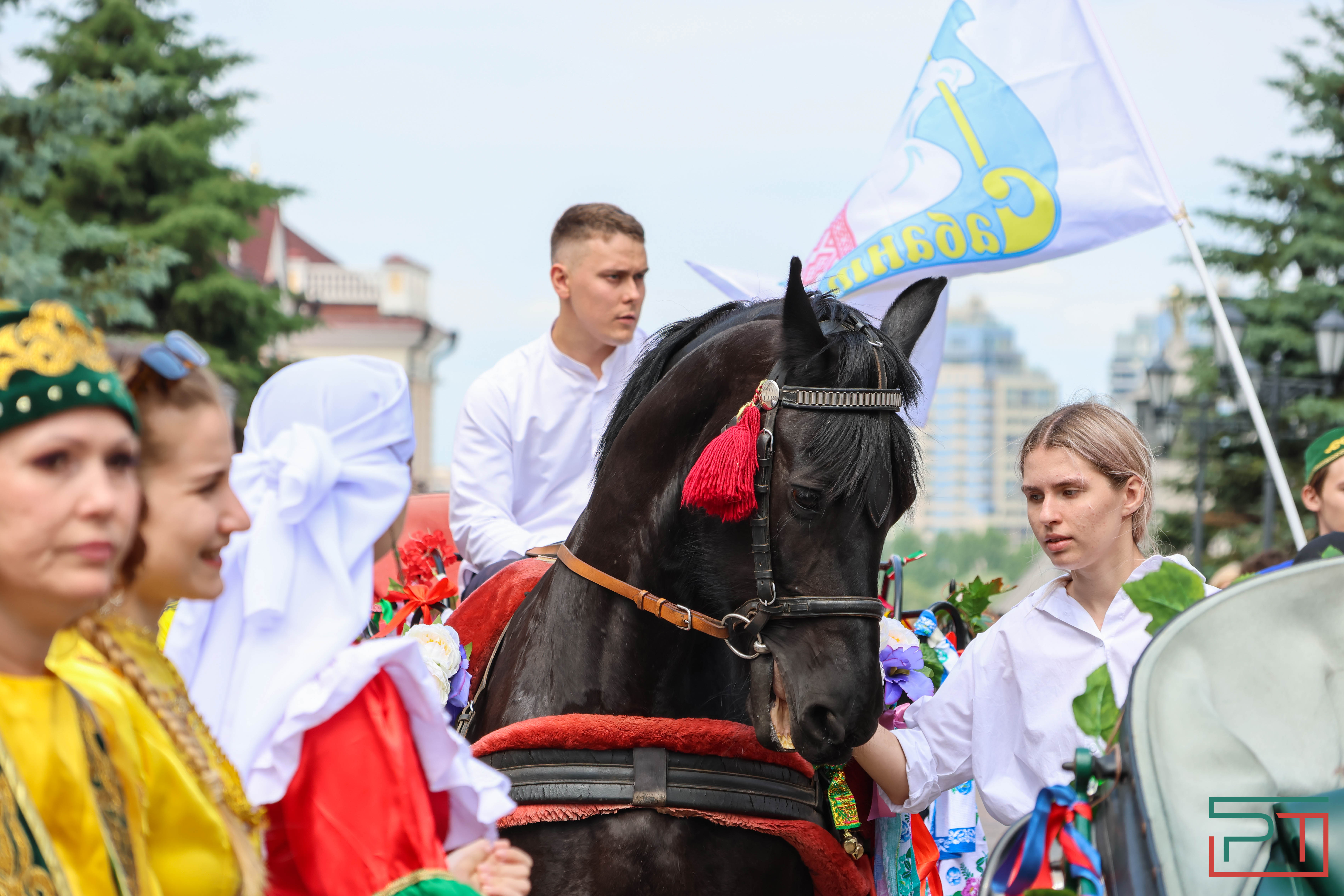 В Казани собрали подарки на Сабантуй
