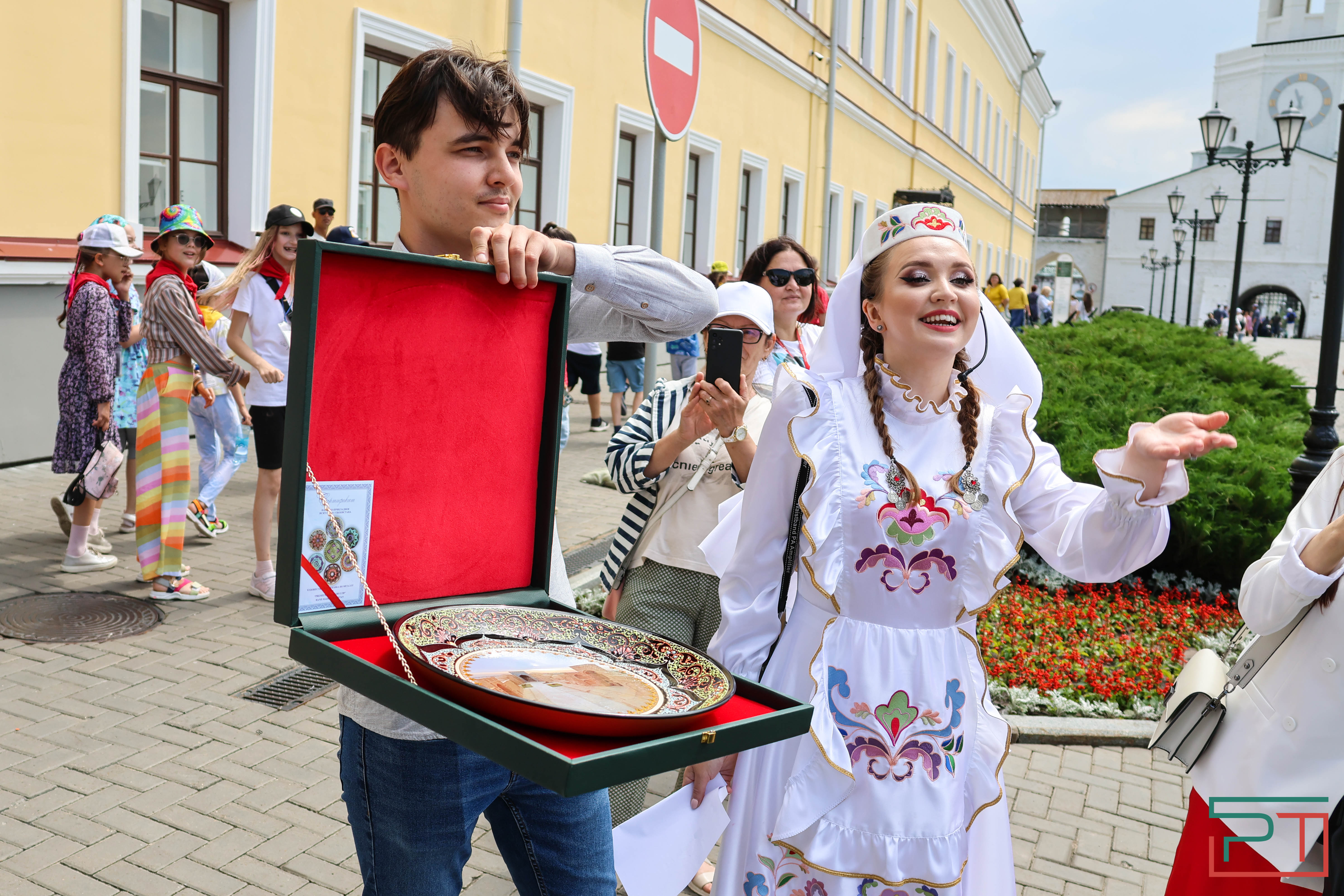 В Казани собрали подарки на Сабантуй