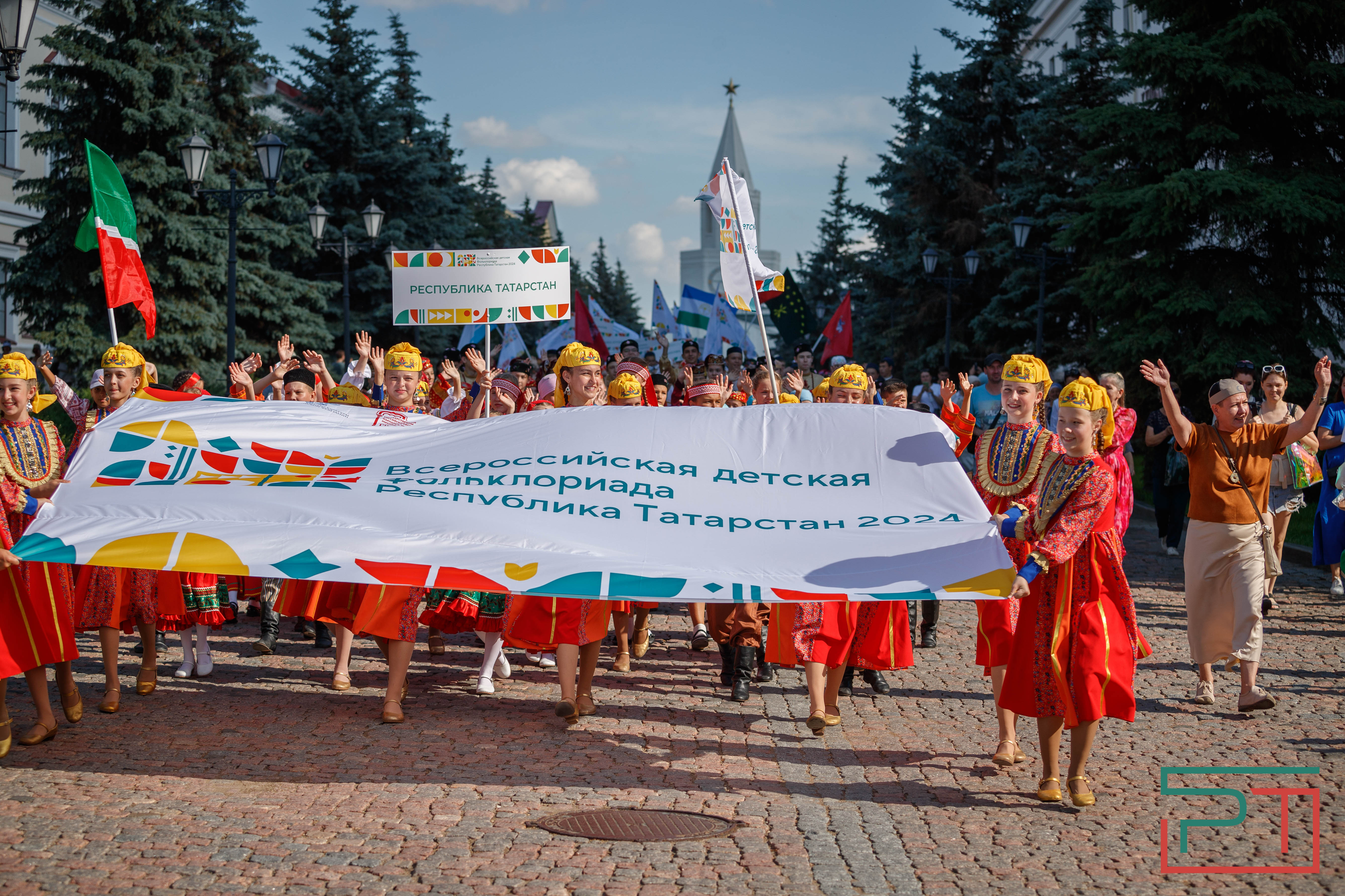 Всероссийская детская Фольклориада стартовала в Казани