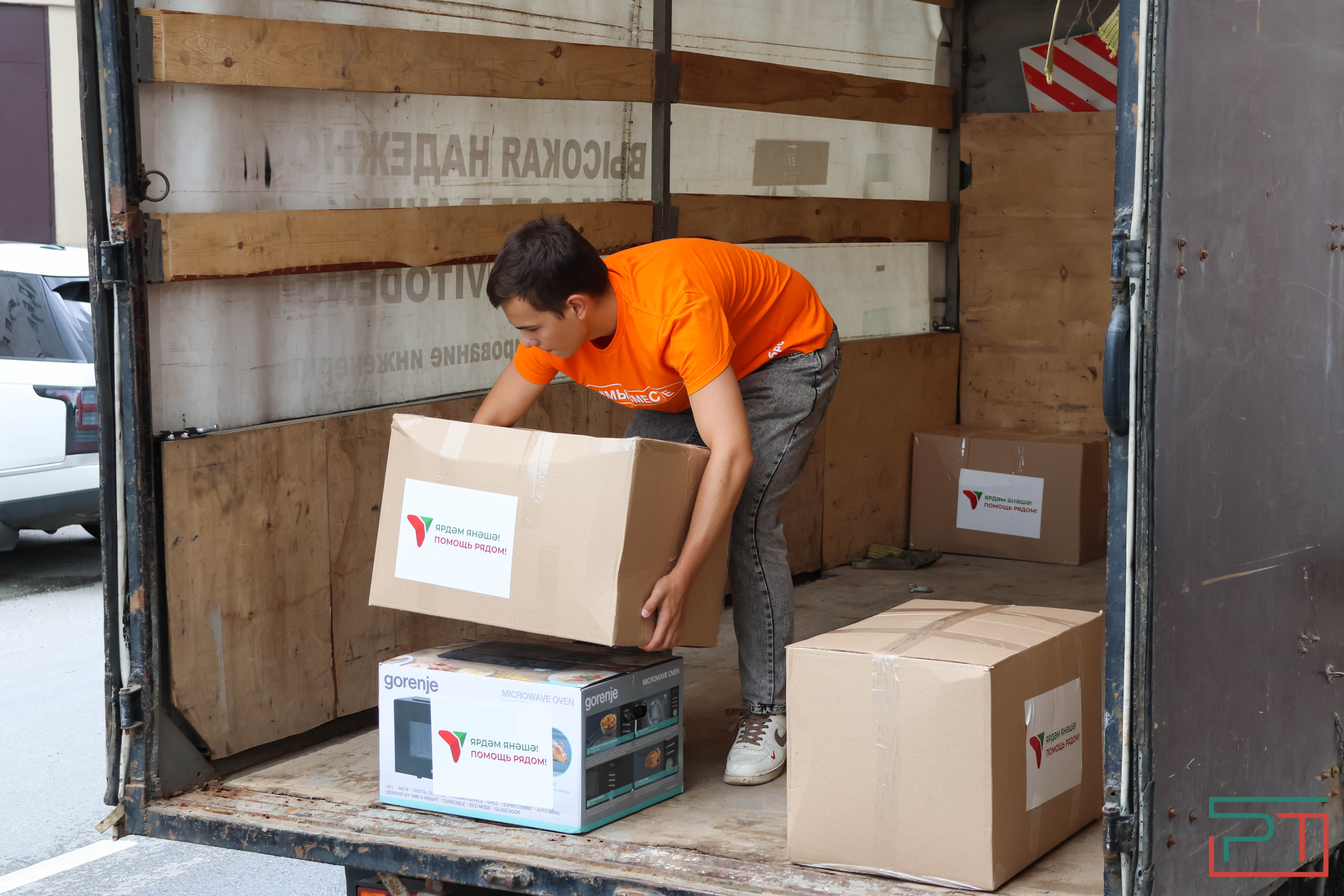 «Мы не могли остаться в стороне»: Татарстан отправил в Курск 60 тонн гуманитарного груза