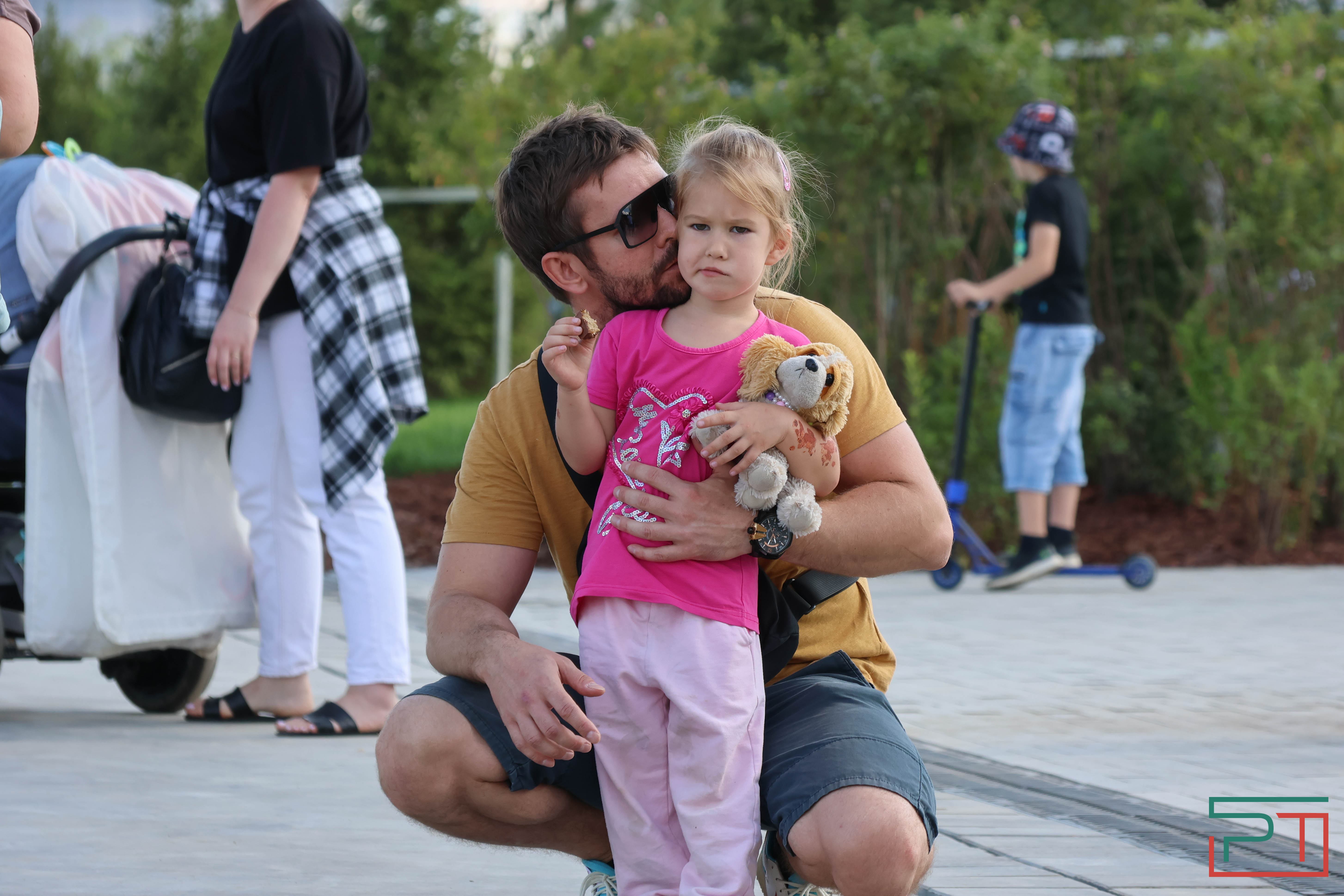 «Полностью изменил облик территории»: в Казани открылся детский парк «Елмай»