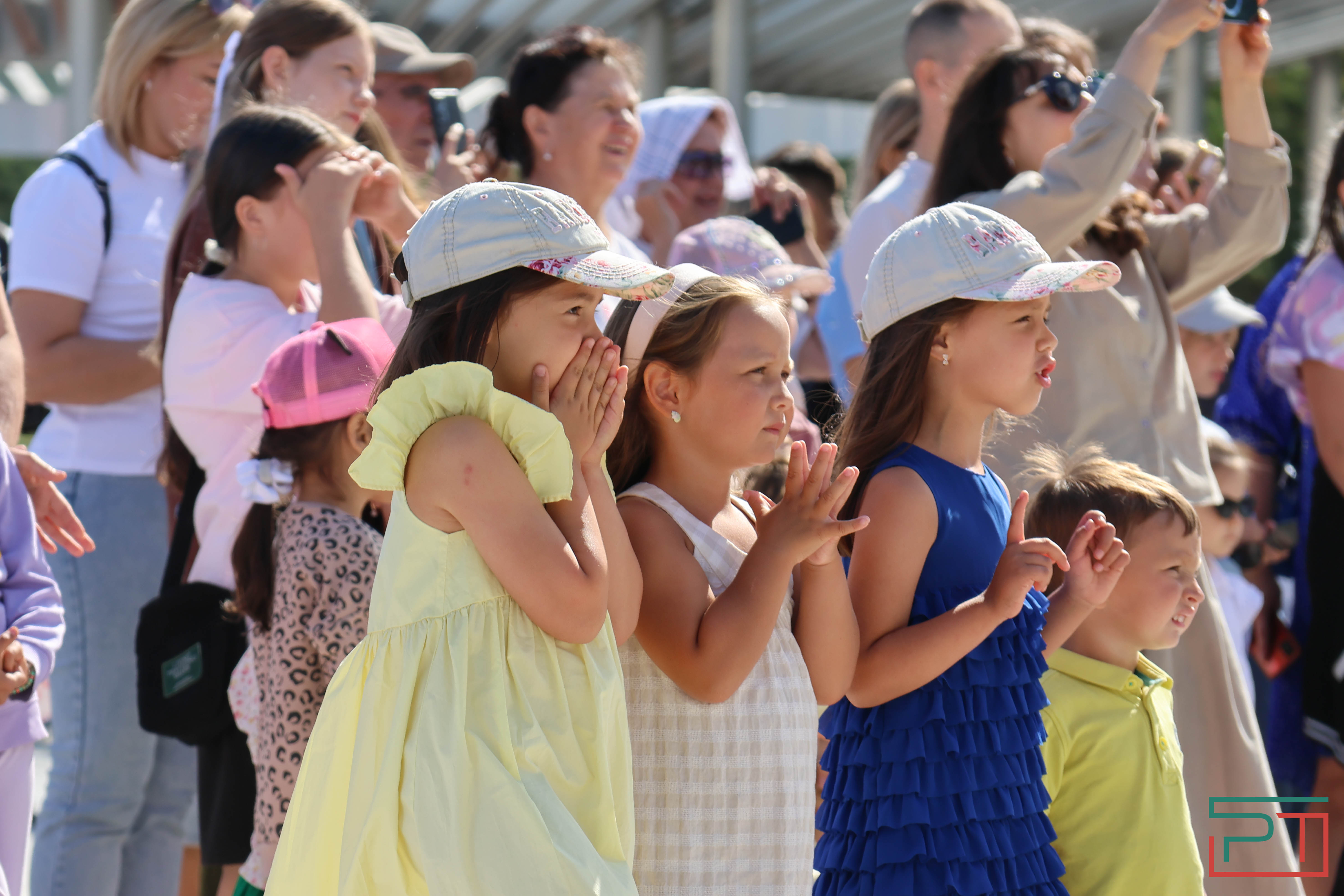 «Полностью изменил облик территории»: в Казани открылся детский парк «Елмай»