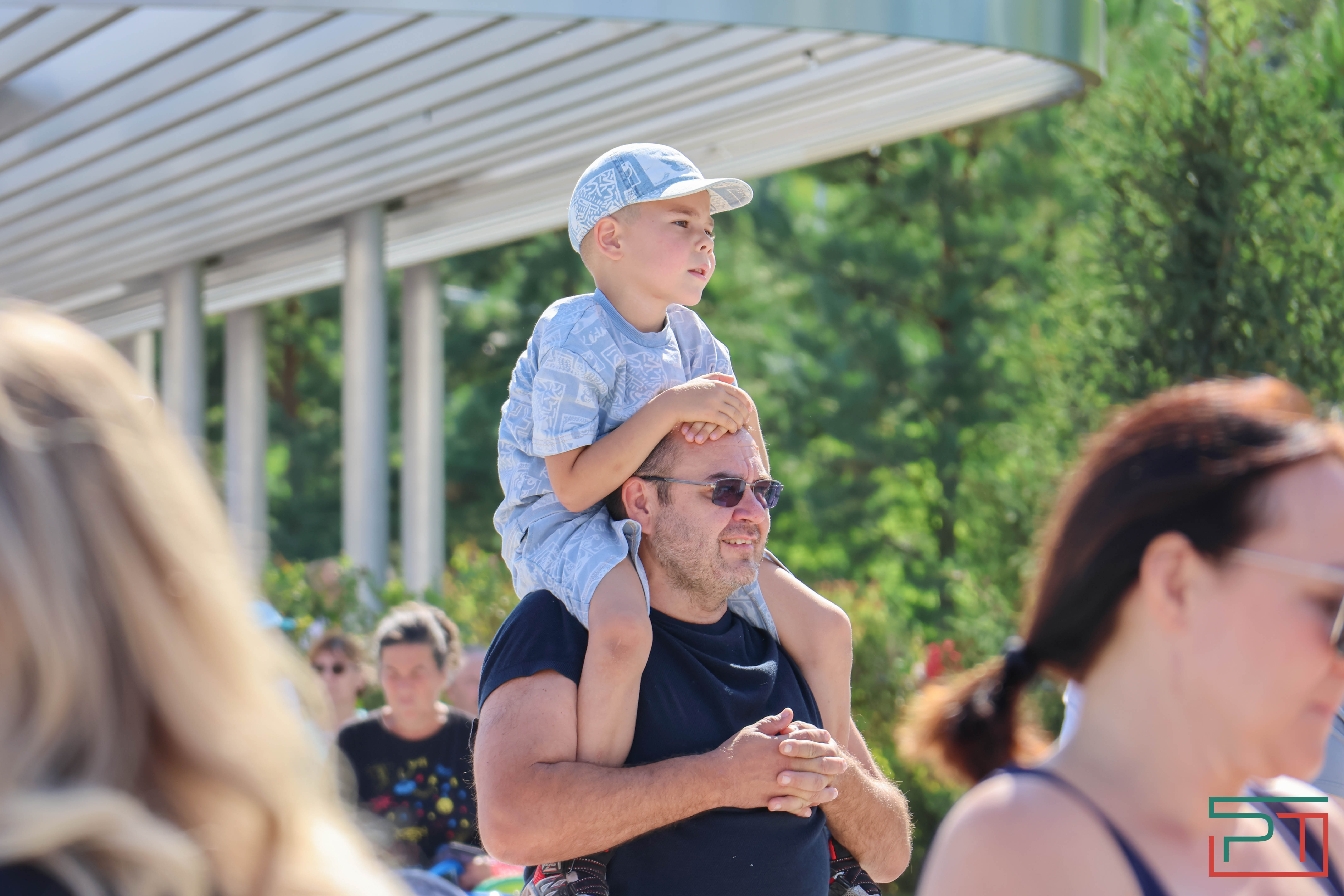 «Полностью изменил облик территории»: в Казани открылся детский парк «Елмай»