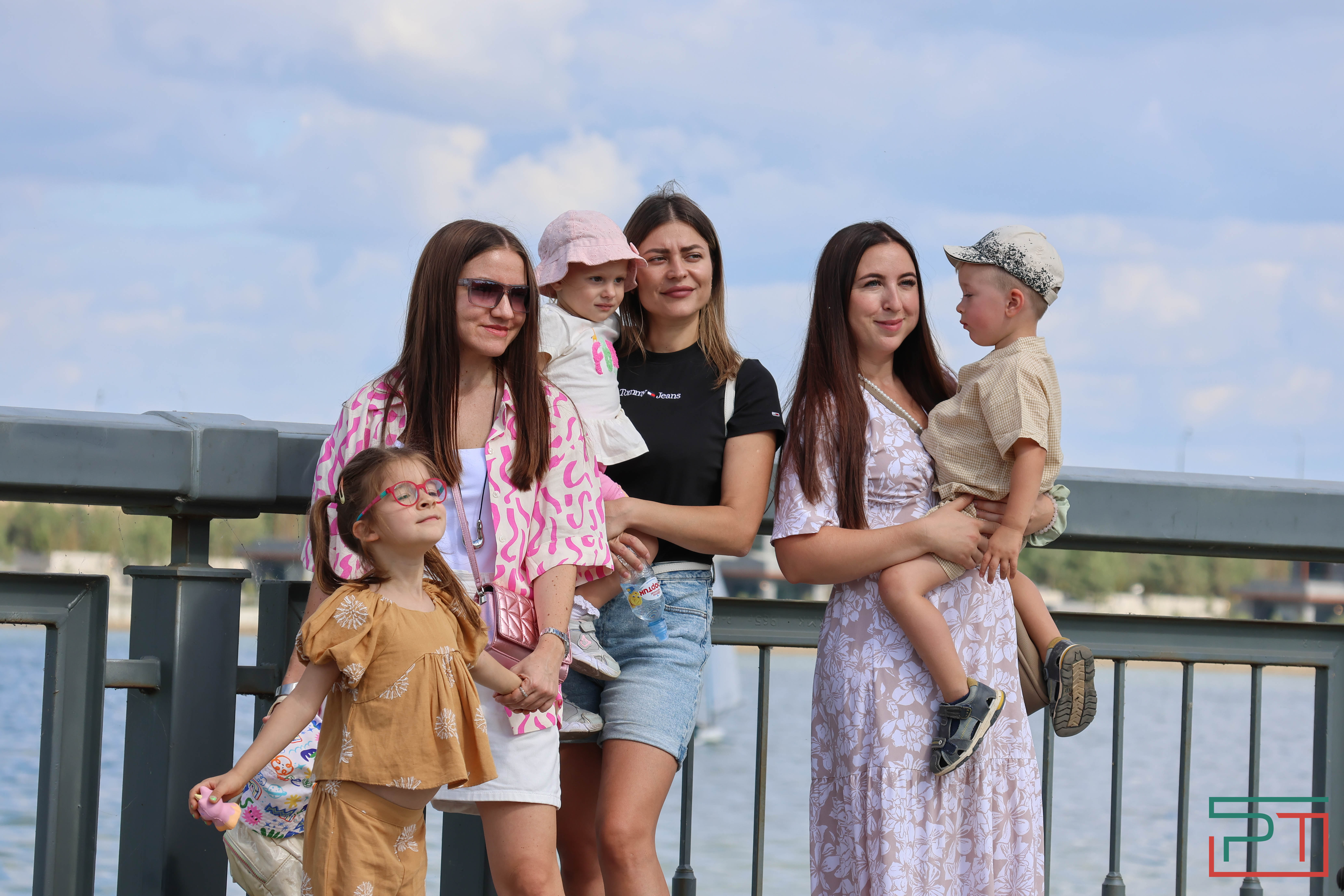 «Полностью изменил облик территории»: в Казани открылся детский парк «Елмай»