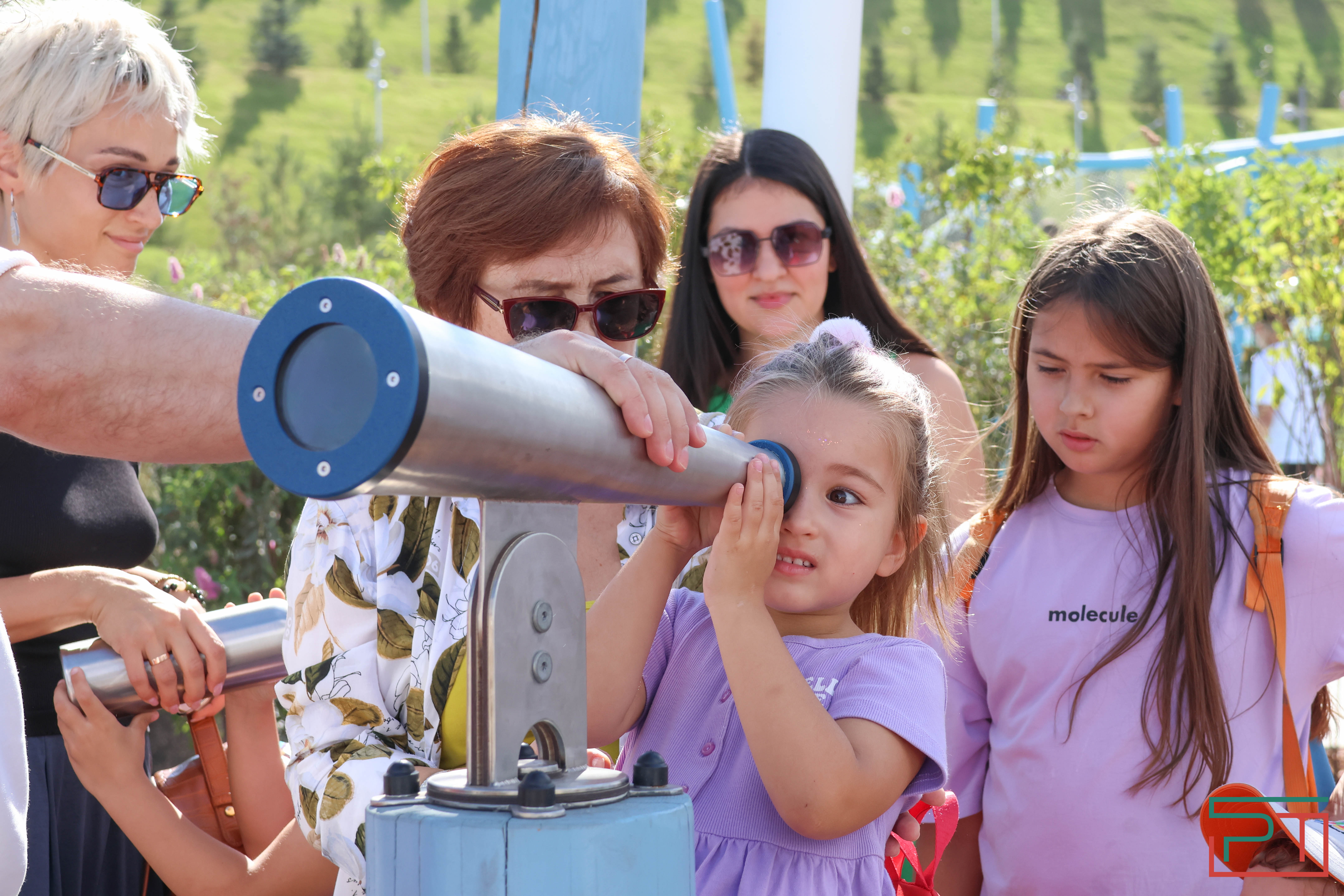 «Полностью изменил облик территории»: в Казани открылся детский парк «Елмай»