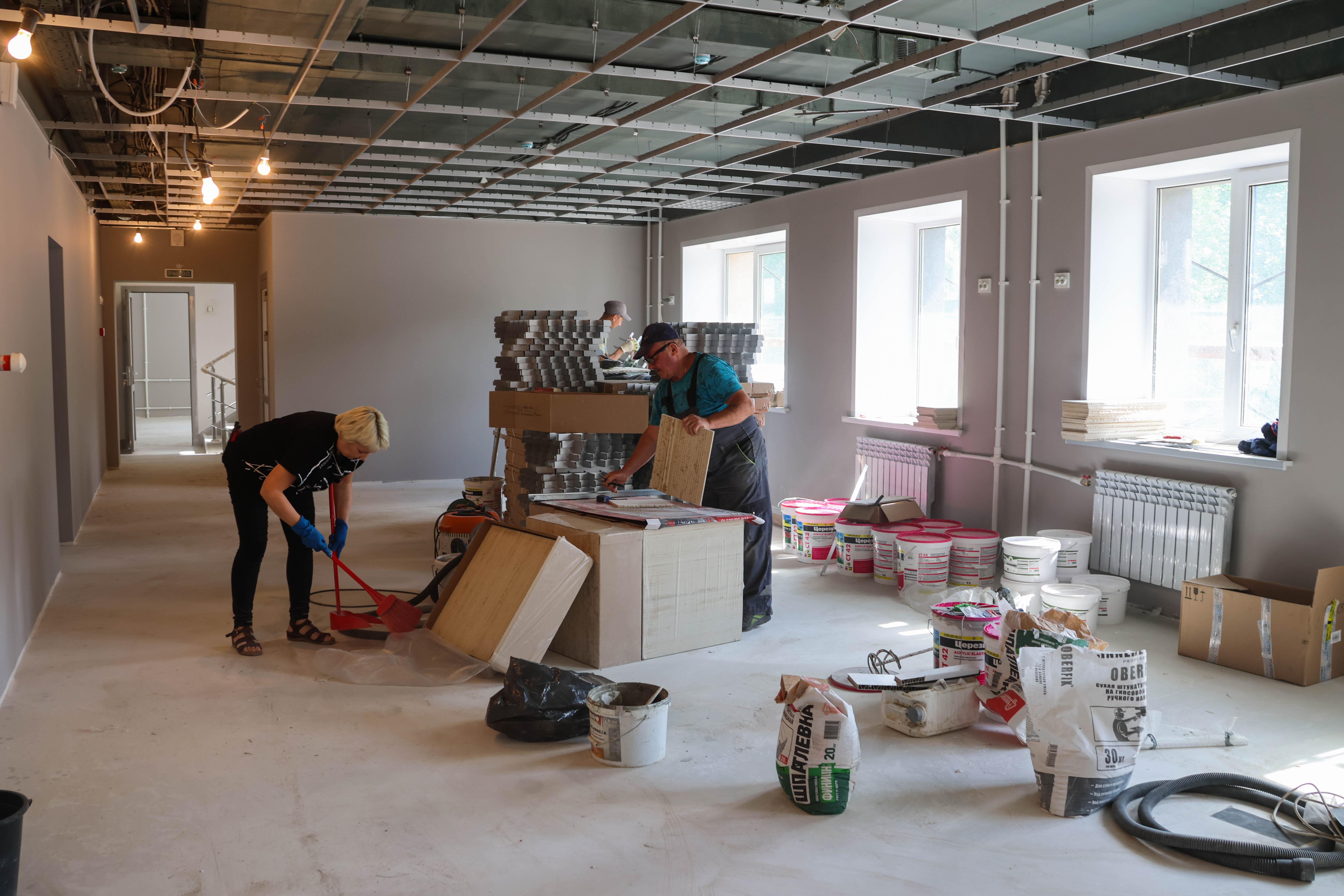 Мухаметшин осмотрел Детскую художественную школу в Лениногорске