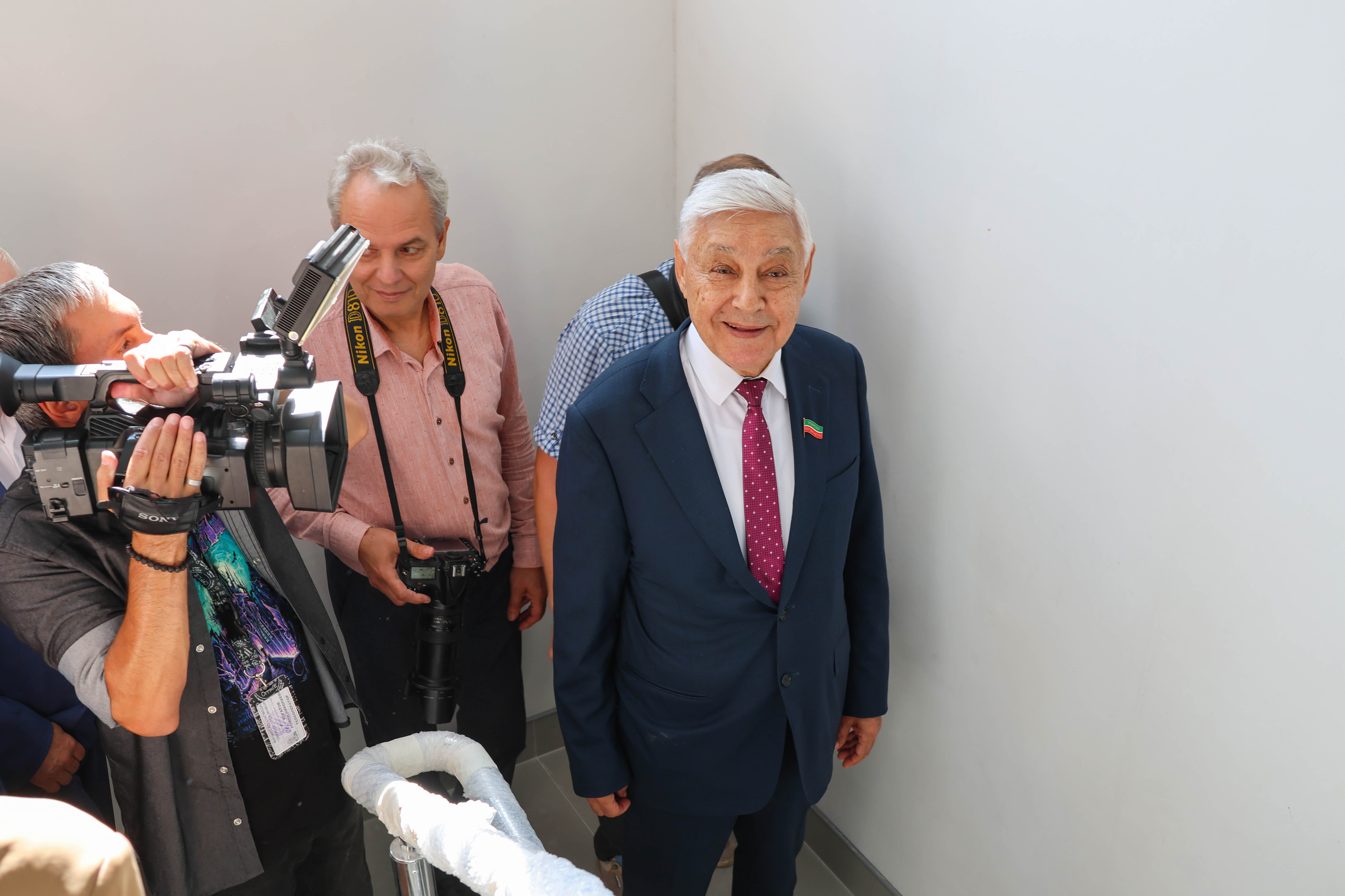 Мухаметшин осмотрел Детскую художественную школу в Лениногорске