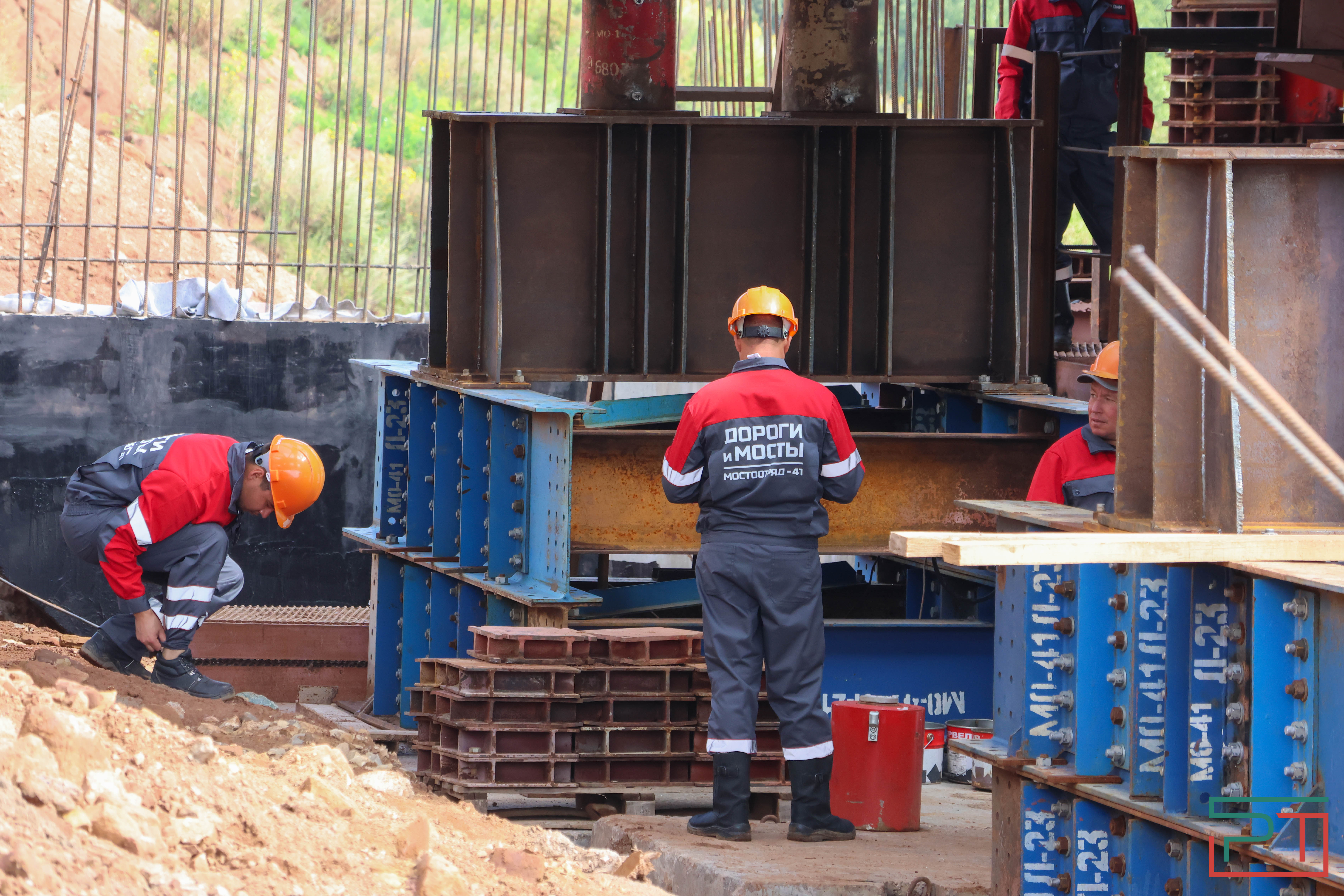 Минниханов: Мост через Каму будет сдан в этом году