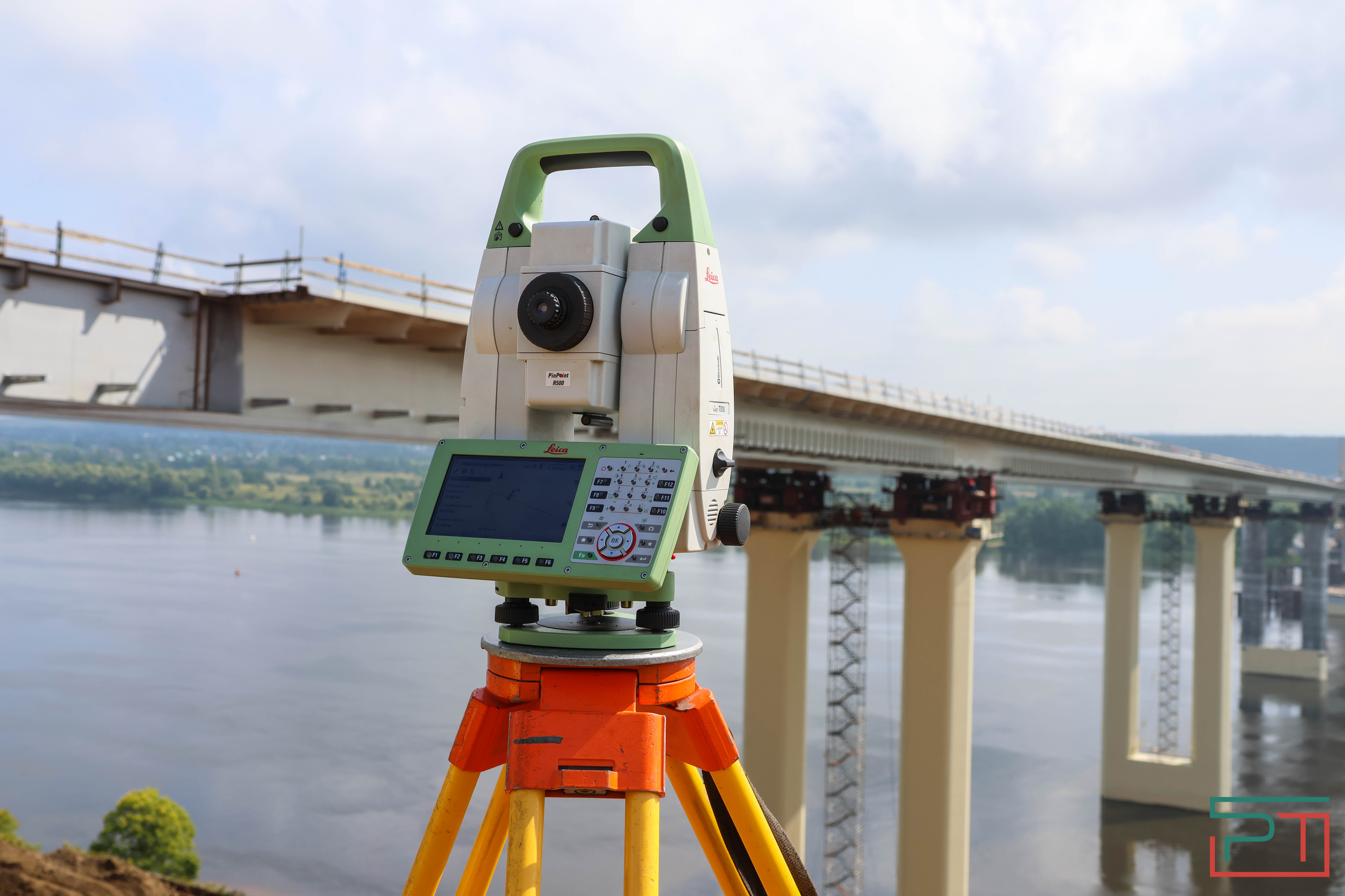 Минниханов: Мост через Каму будет сдан в этом году