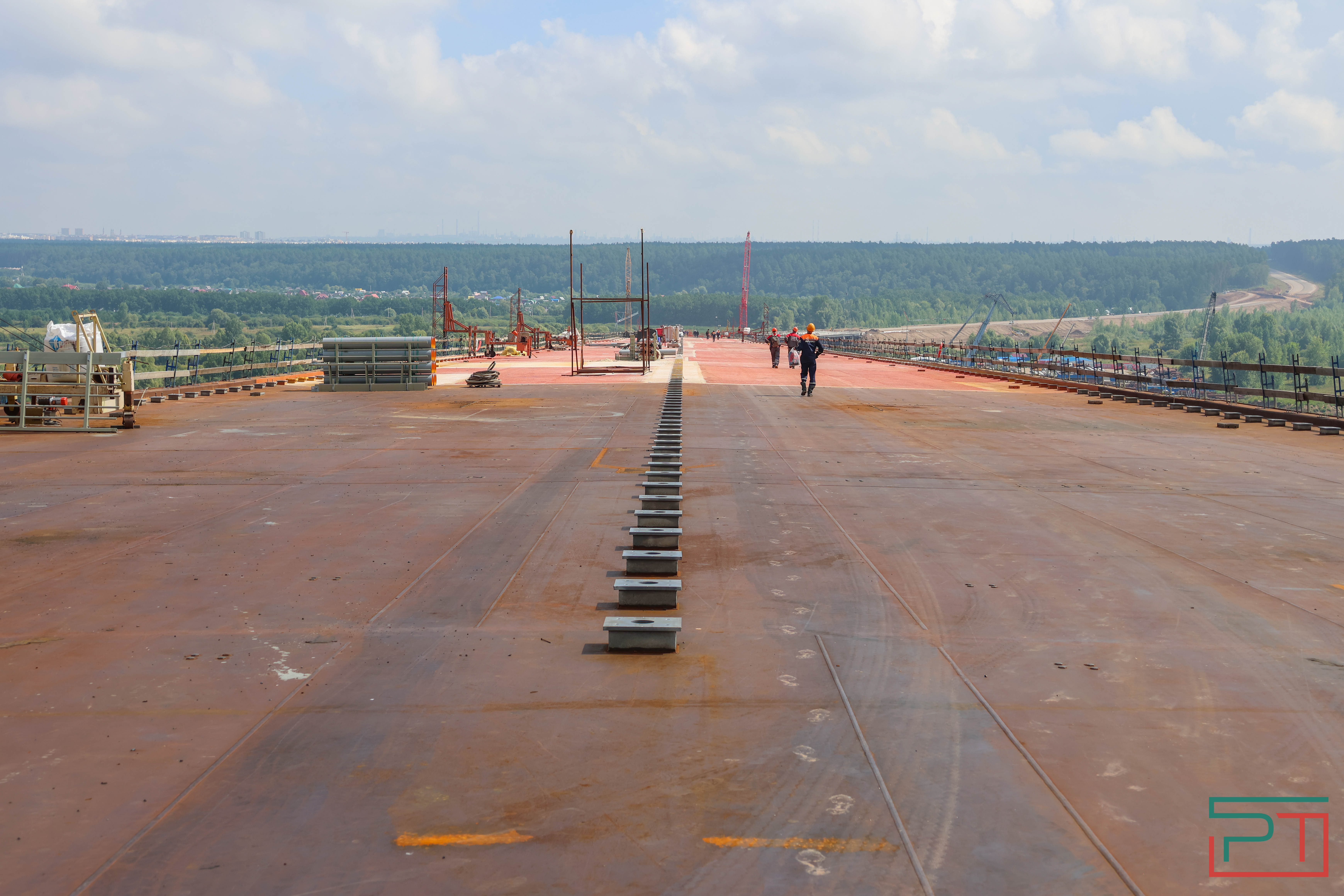 Минниханов: Мост через Каму будет сдан в этом году