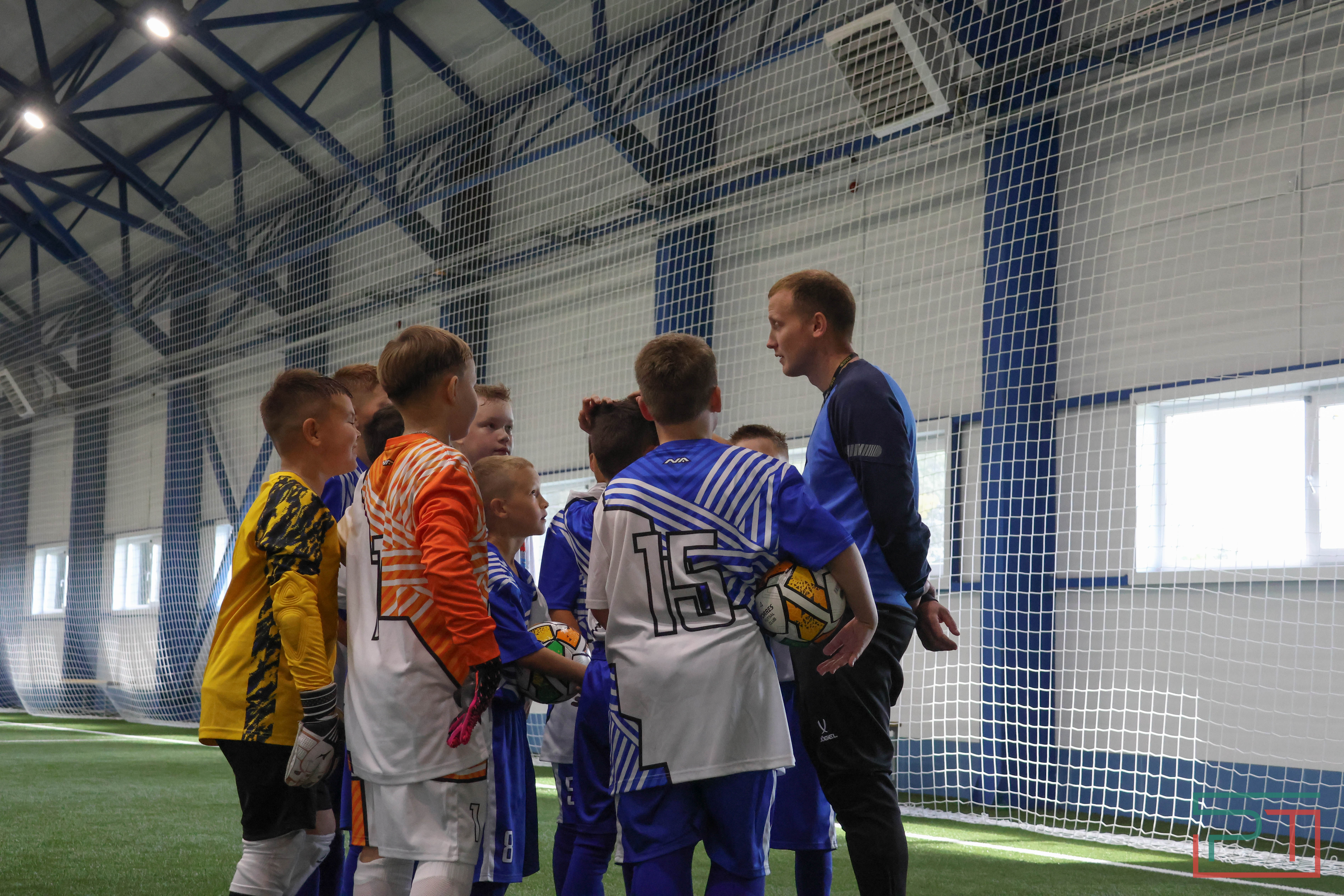 Футбольный манеж и молодежный центр отрылись в Новошешминске