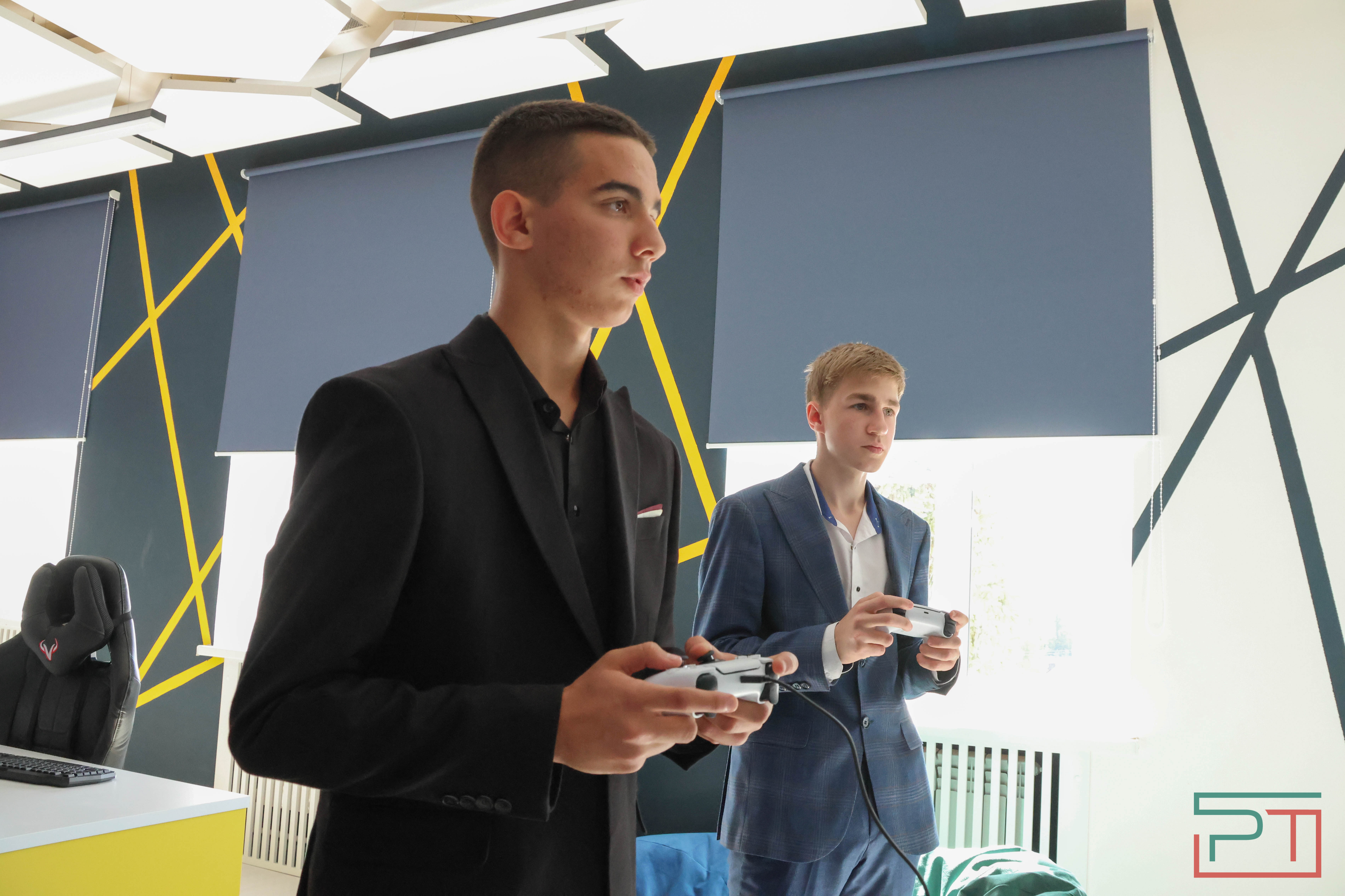 Футбольный манеж и молодежный центр отрылись в Новошешминске