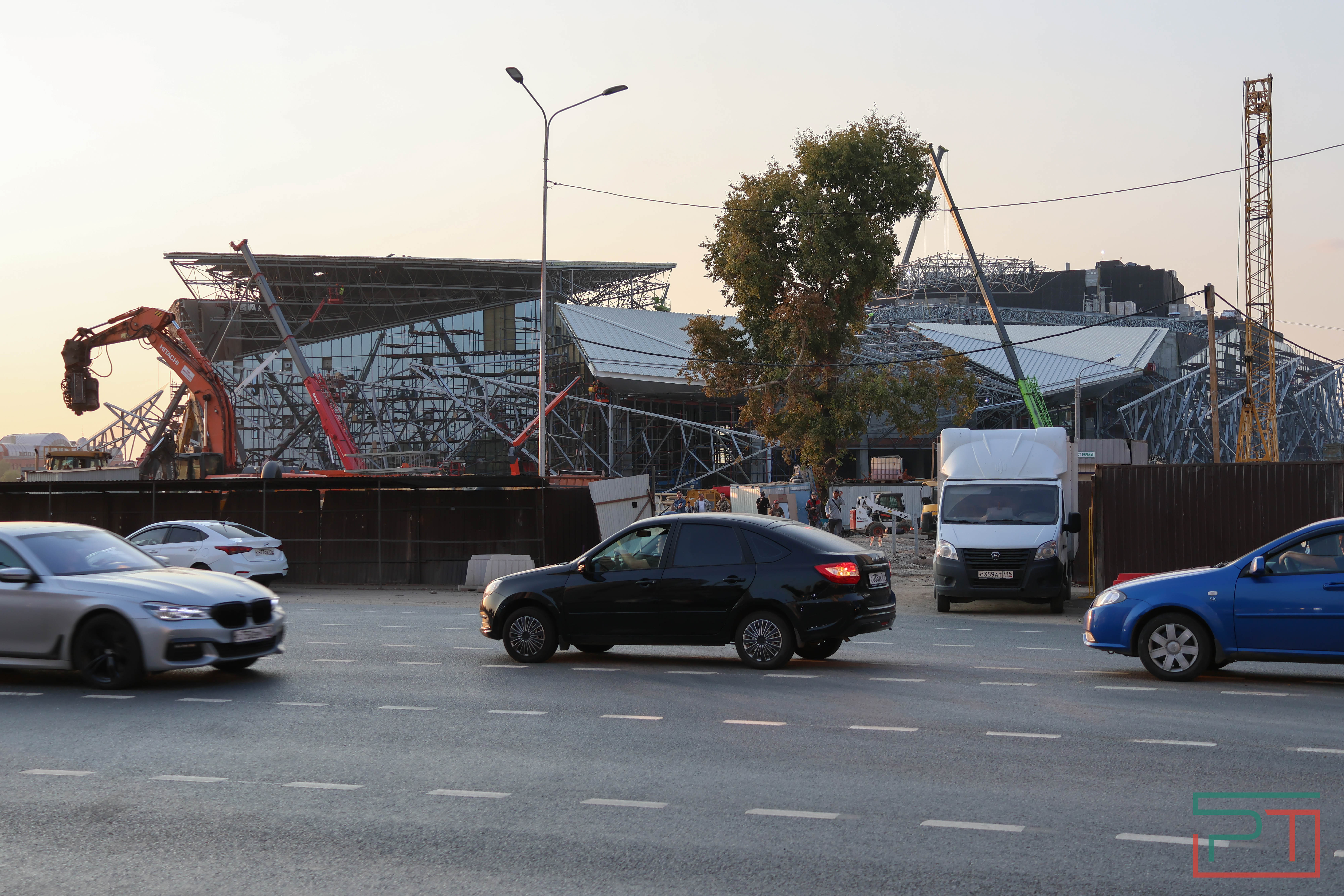 В Казани продолжается строительство нового театра Камала