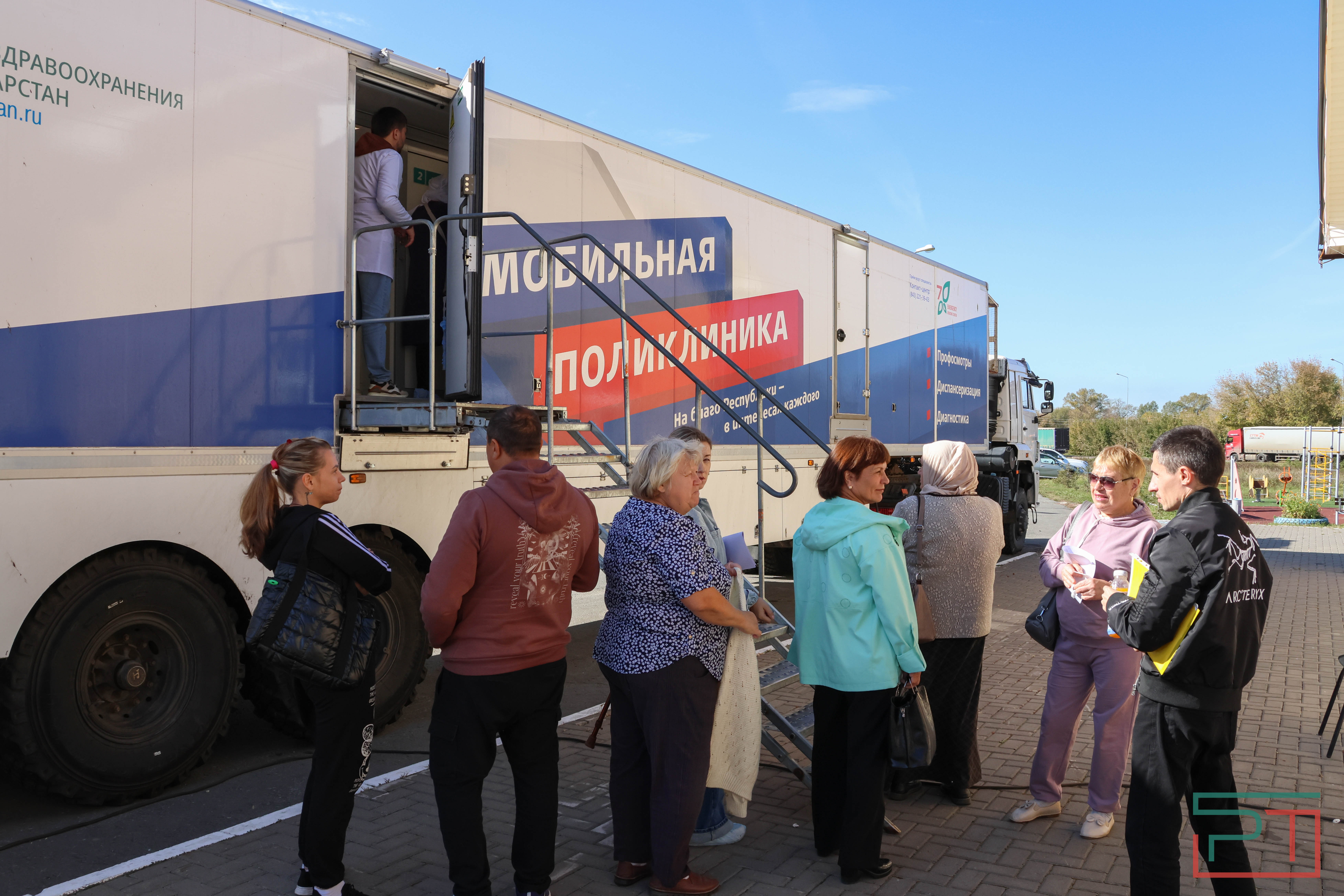 Мобильная поликлиника приехала в Тимофеевку