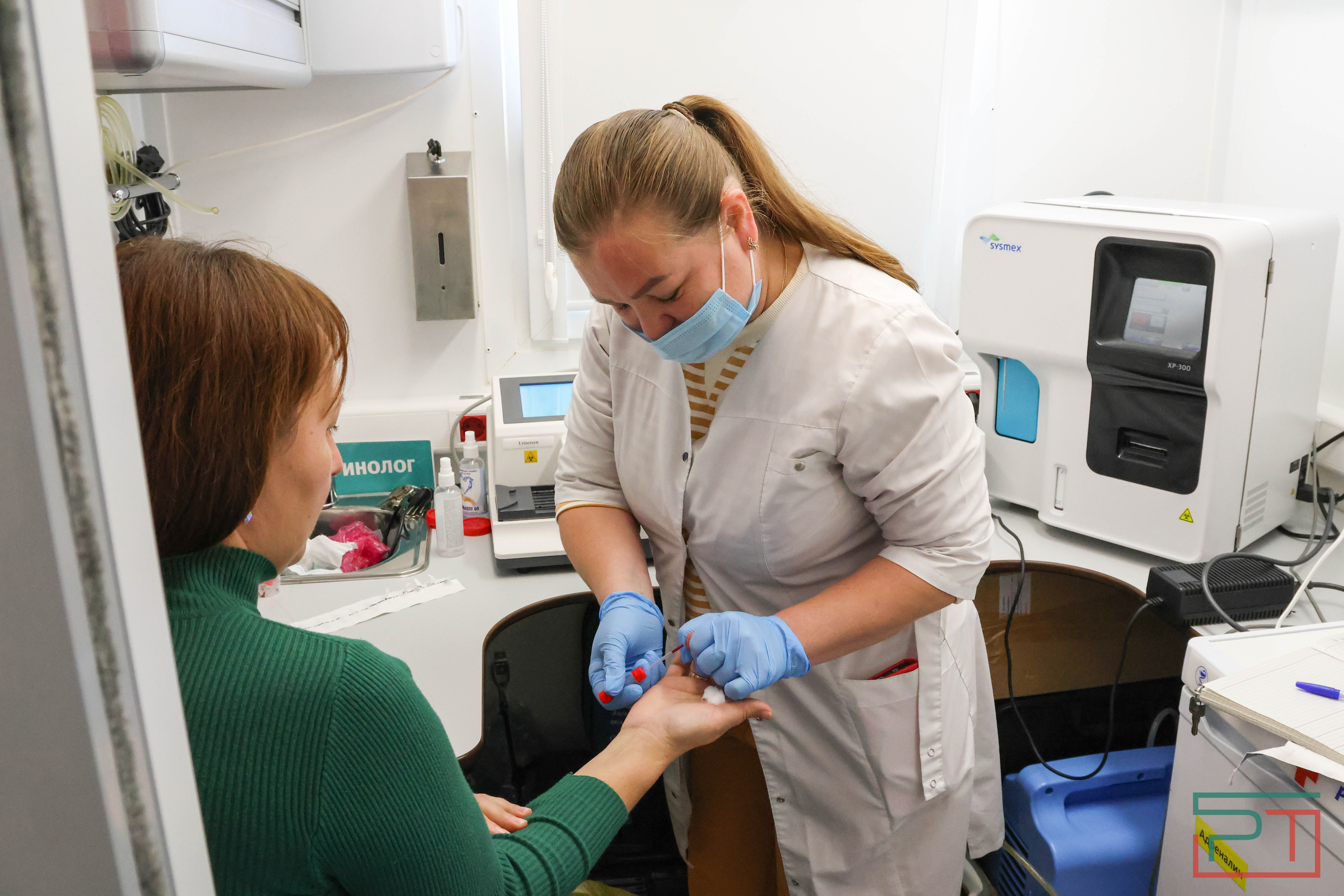 Мобильная поликлиника приехала в Тимофеевку