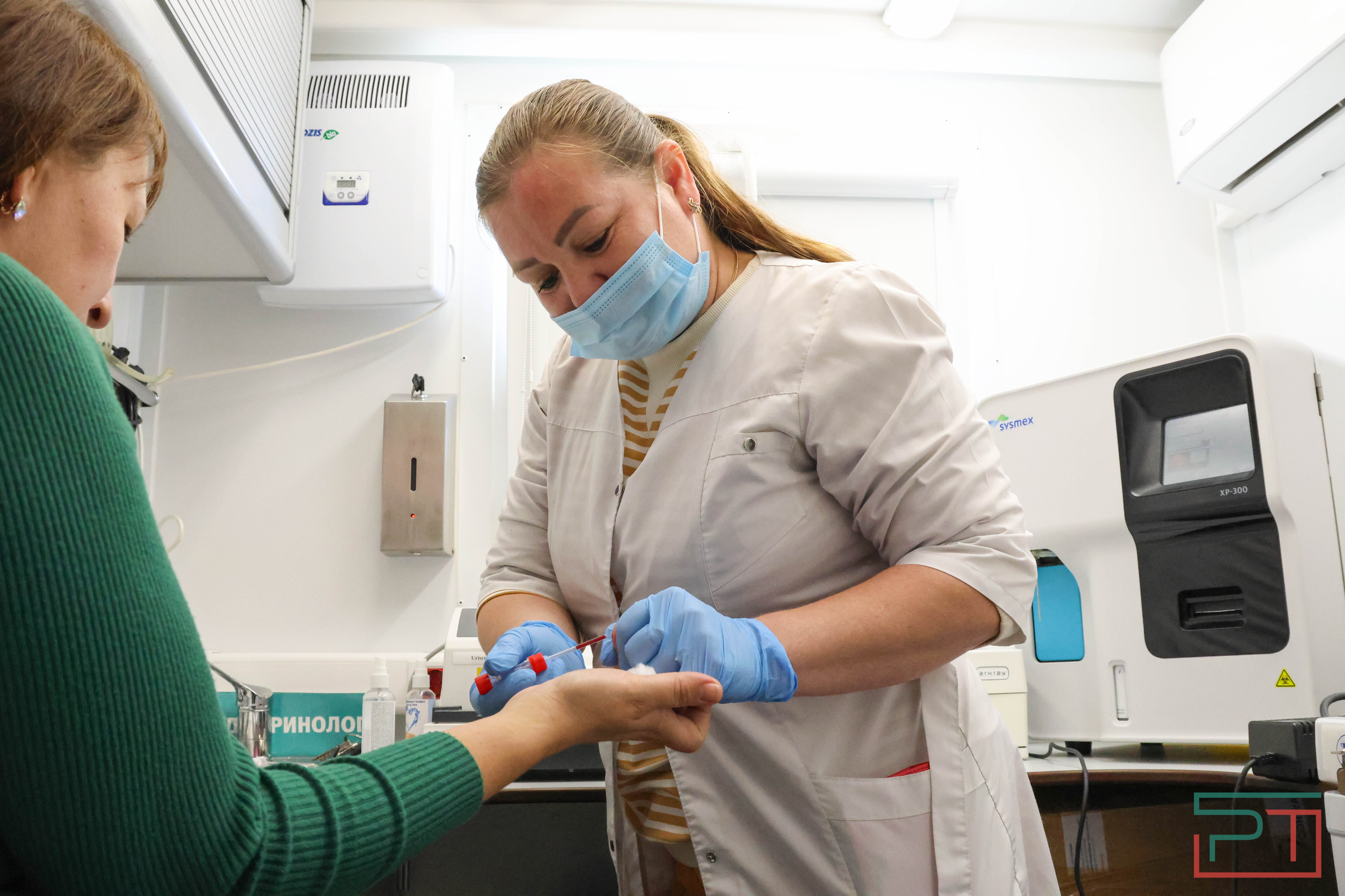 Мобильная поликлиника приехала в Тимофеевку