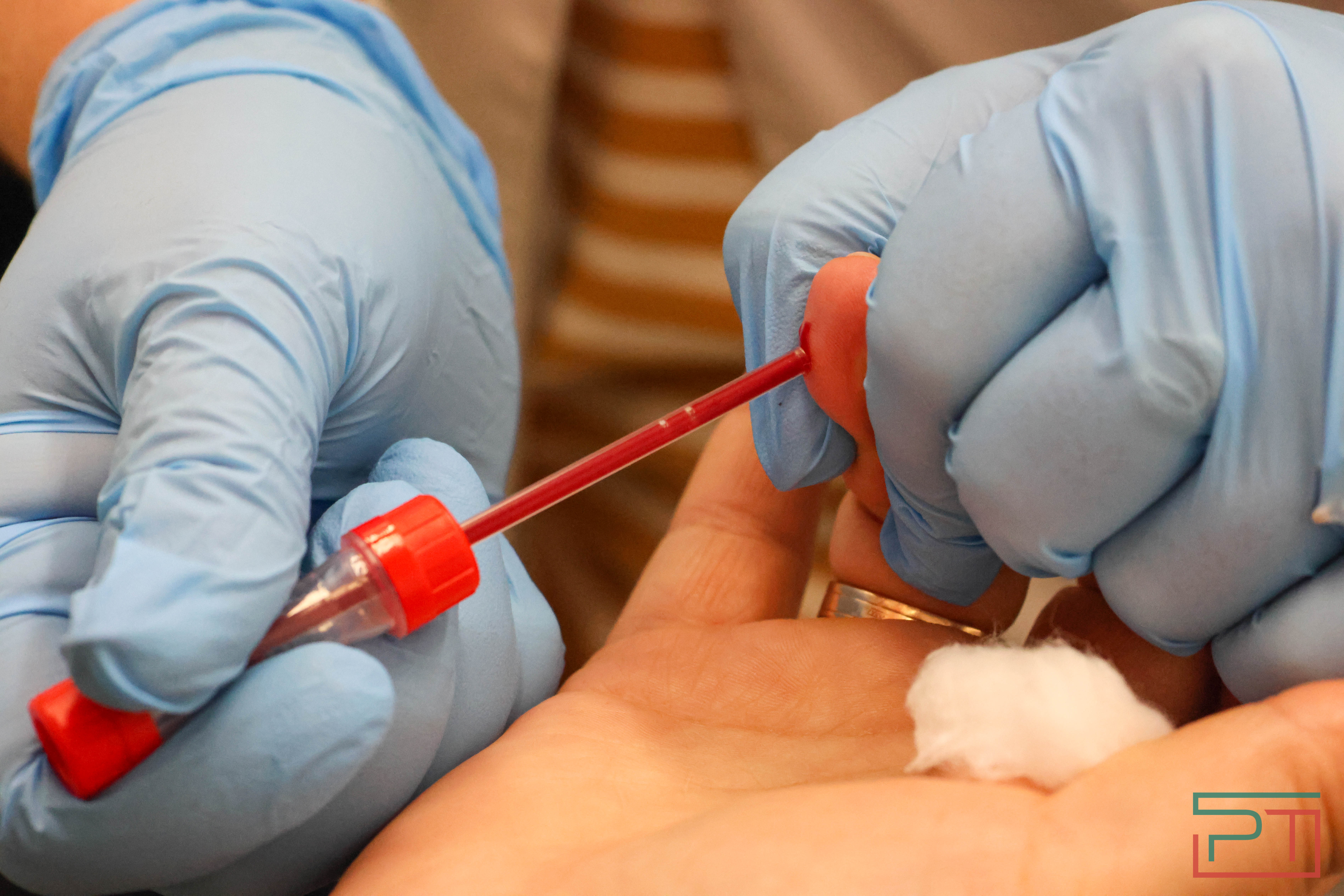 Мобильная поликлиника приехала в Тимофеевку