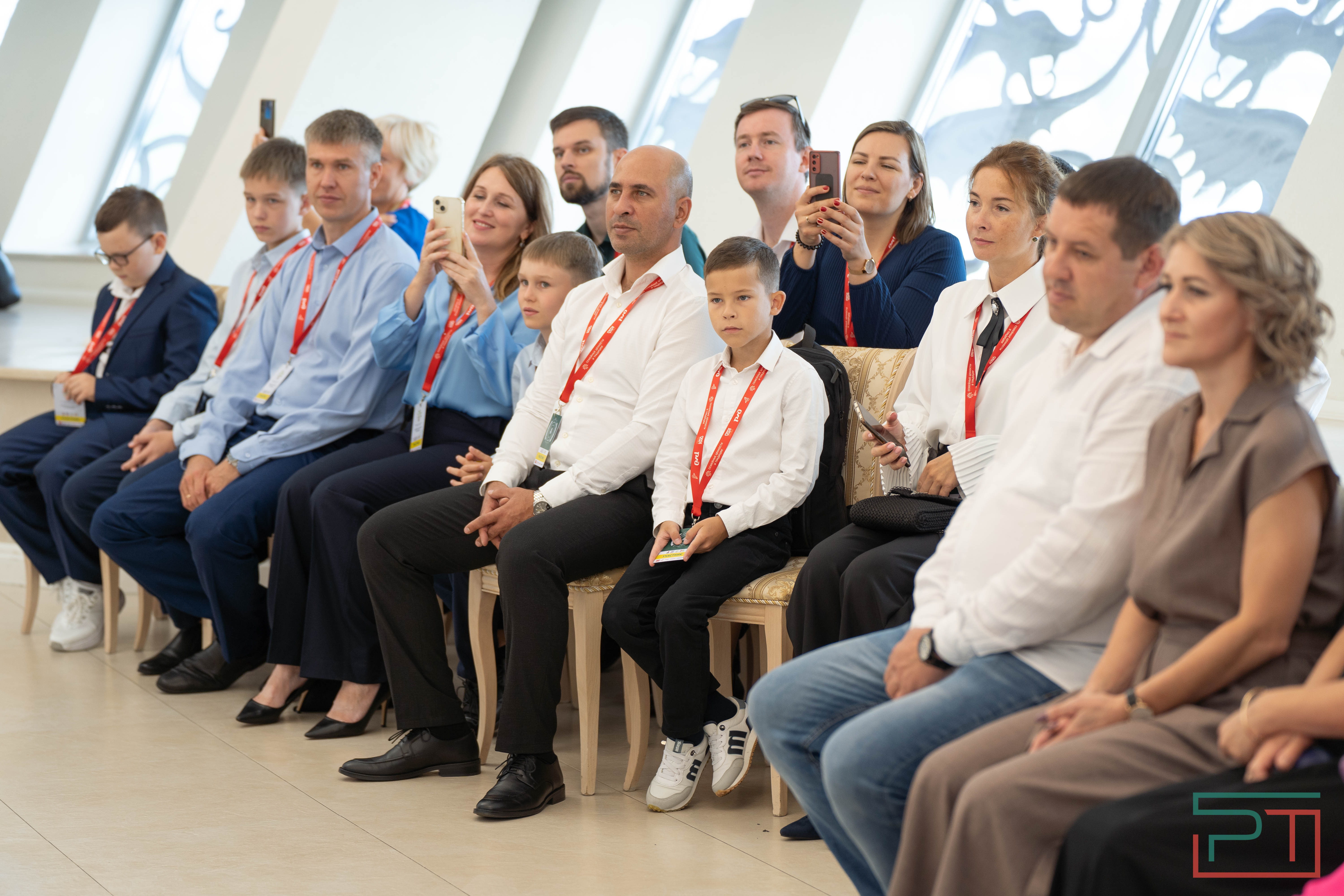 16 семей железнодорожников со всей России чествовали в Казани