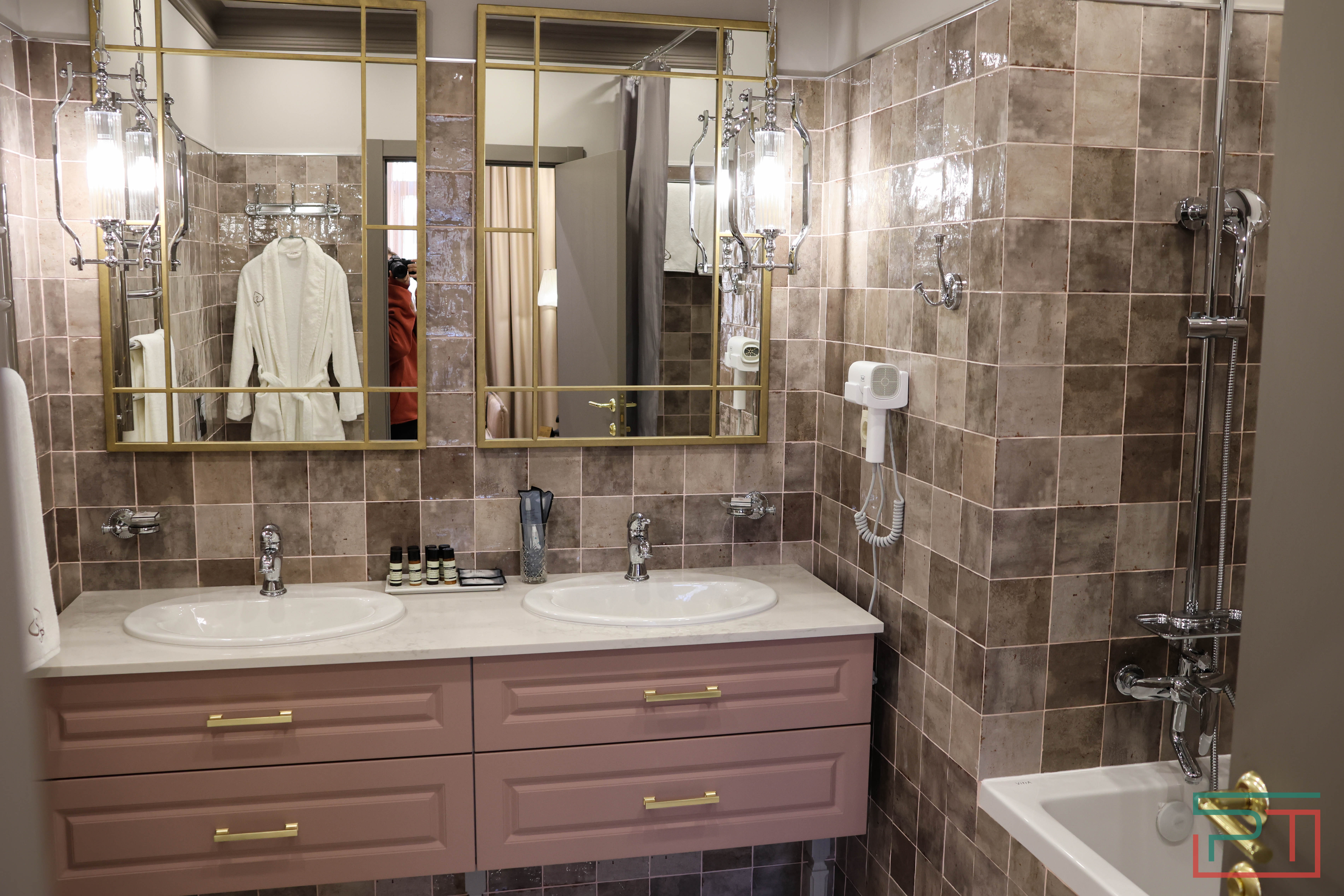 Душ итальянский, мыло казанское: отели подготовили президентские номера к саммиту БРИКС