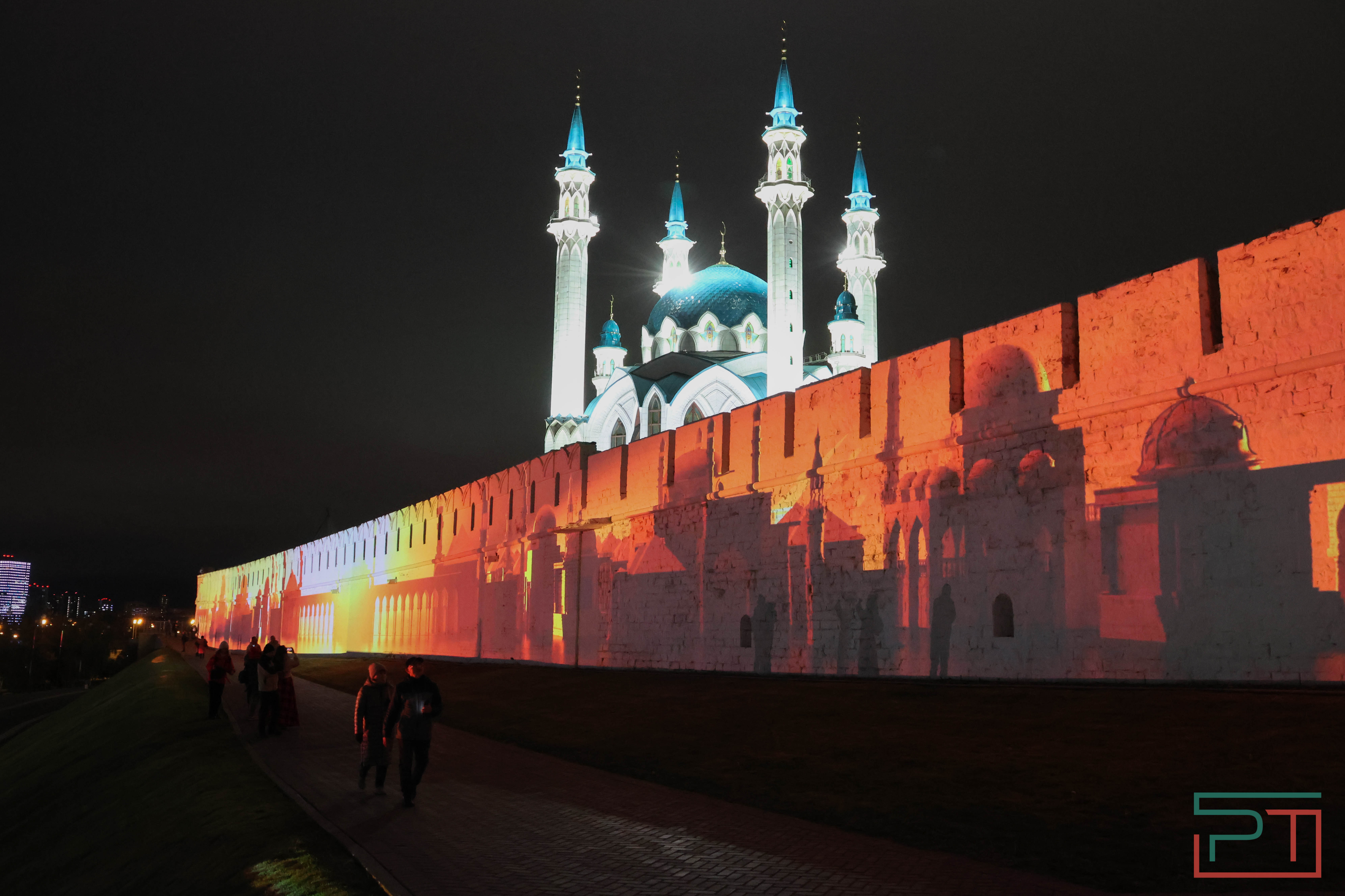 Световое шоу на стенах Казанского Кремля