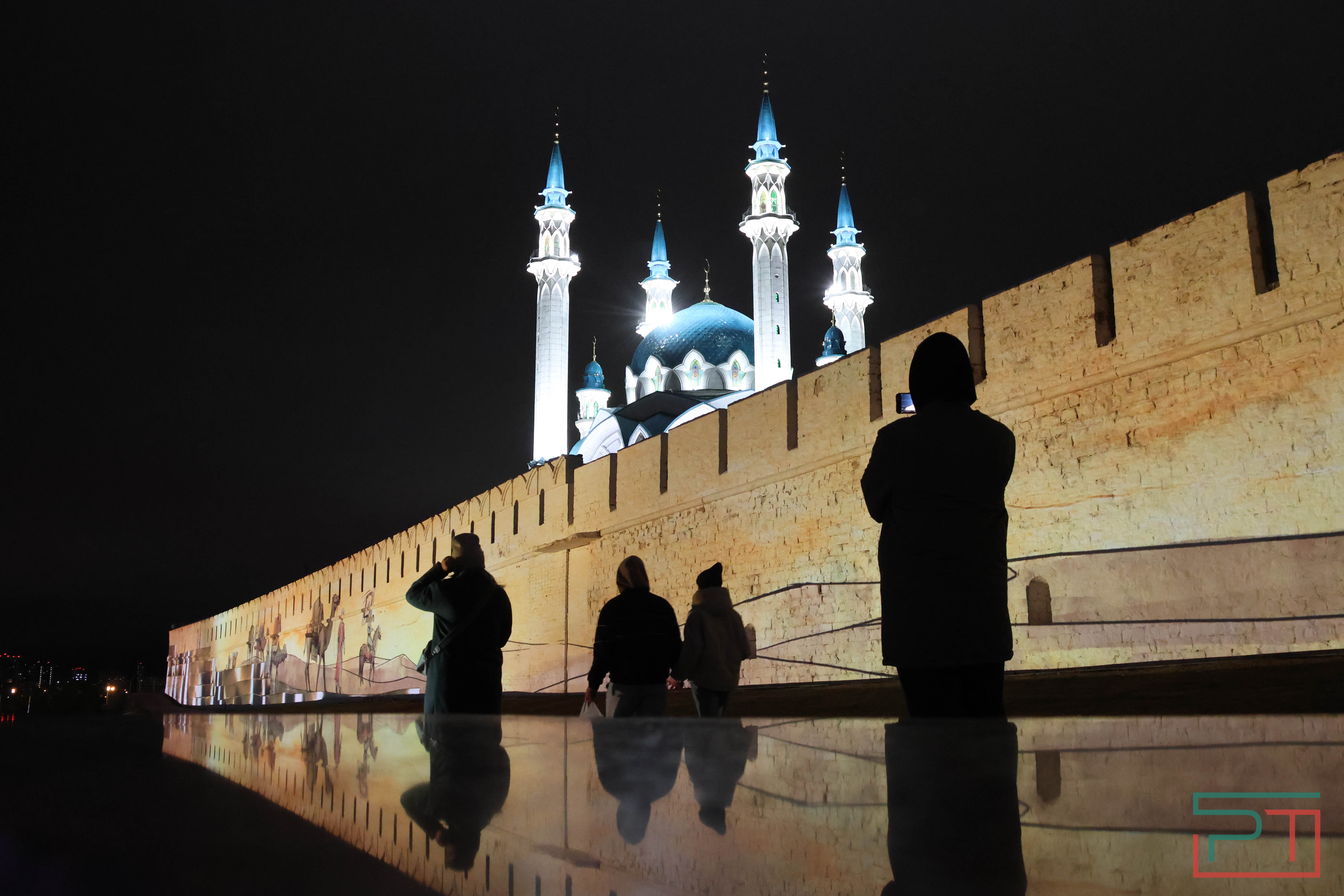 Световое шоу на стенах Казанского Кремля