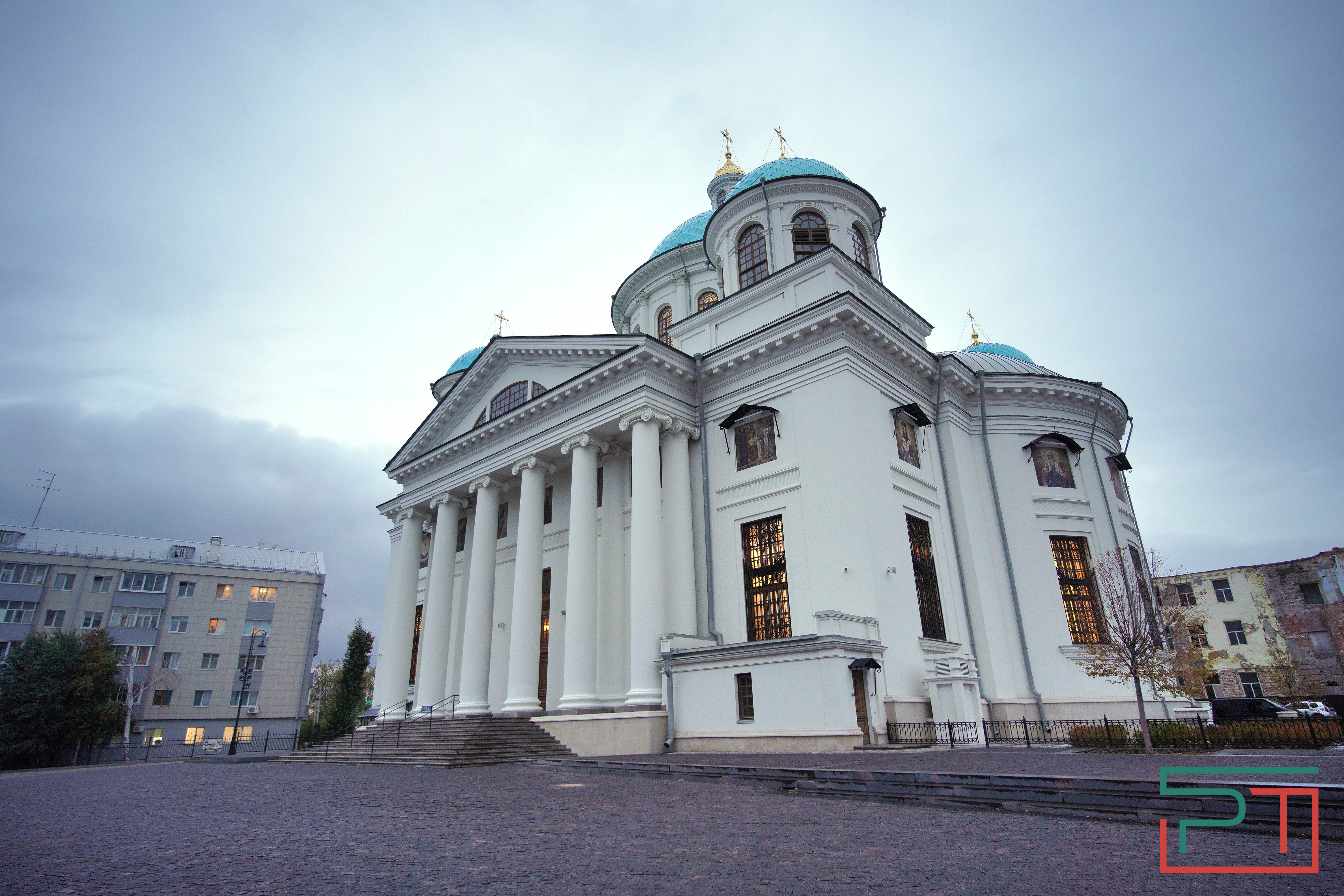 В Казанский собор доставили Седмиезерную икону