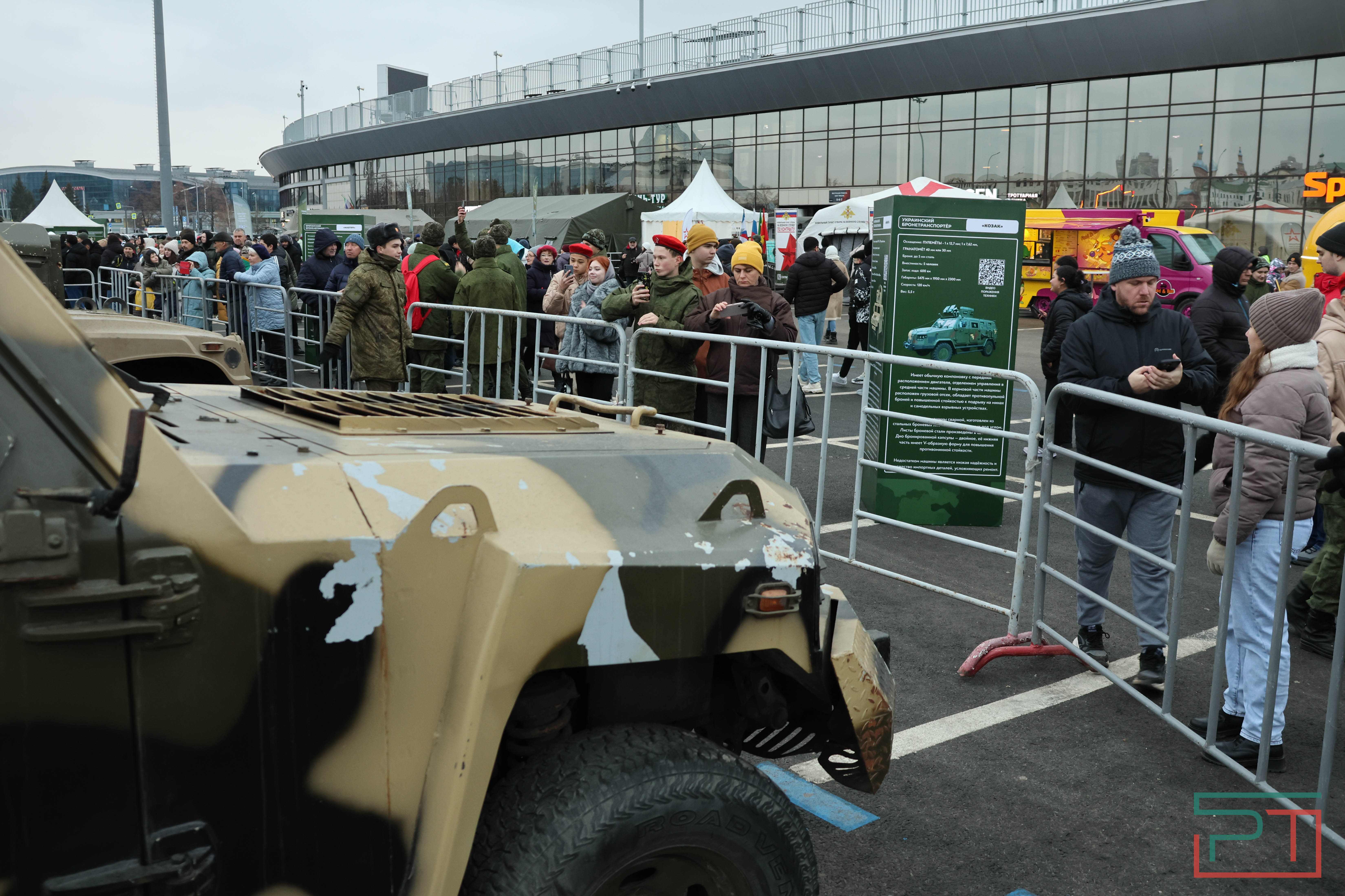 Abrams, Marder, Bradley: под стенами Казанского Кремля открылась выставка трофейной техники