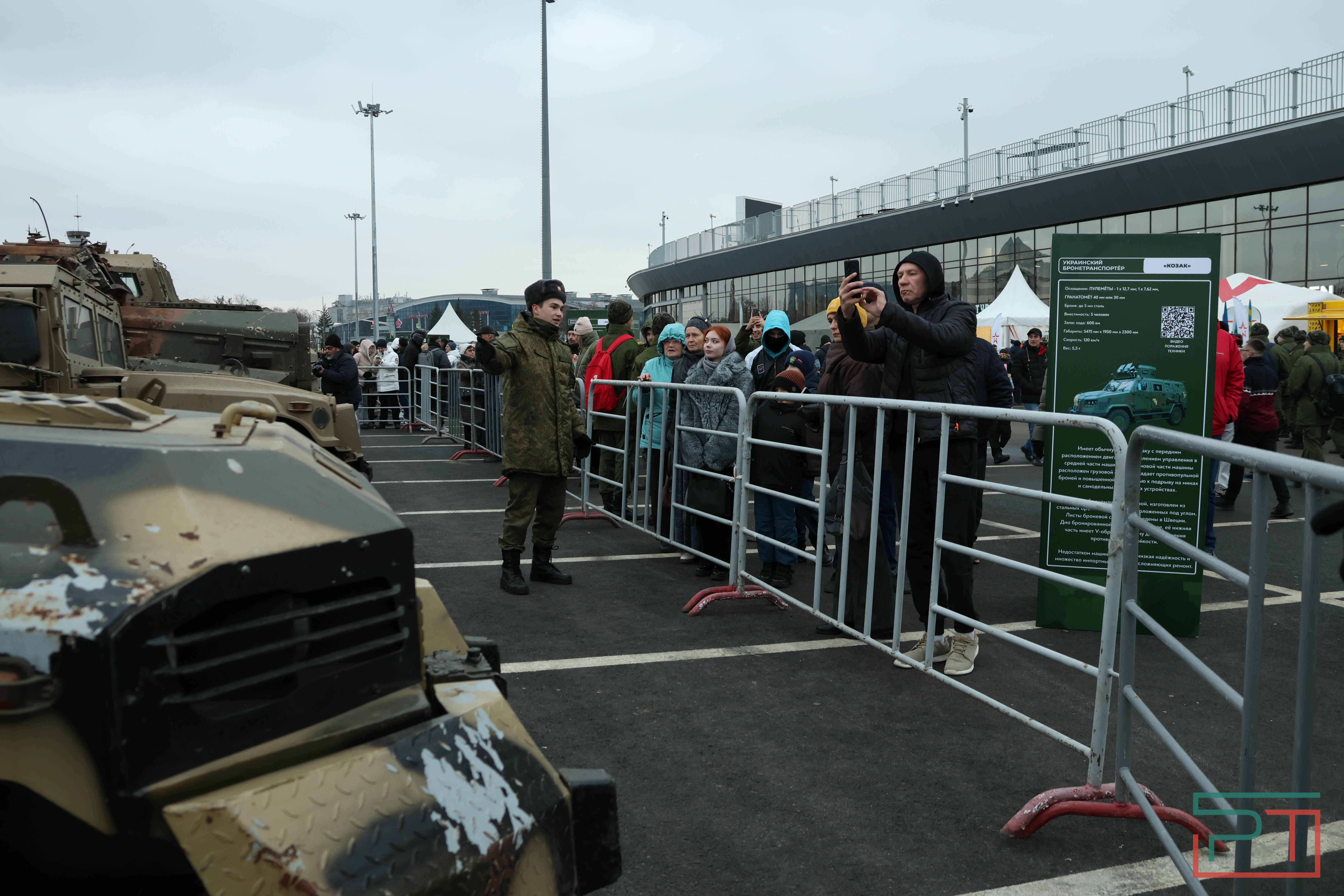 Abrams, Marder, Bradley: под стенами Казанского Кремля открылась выставка трофейной техники