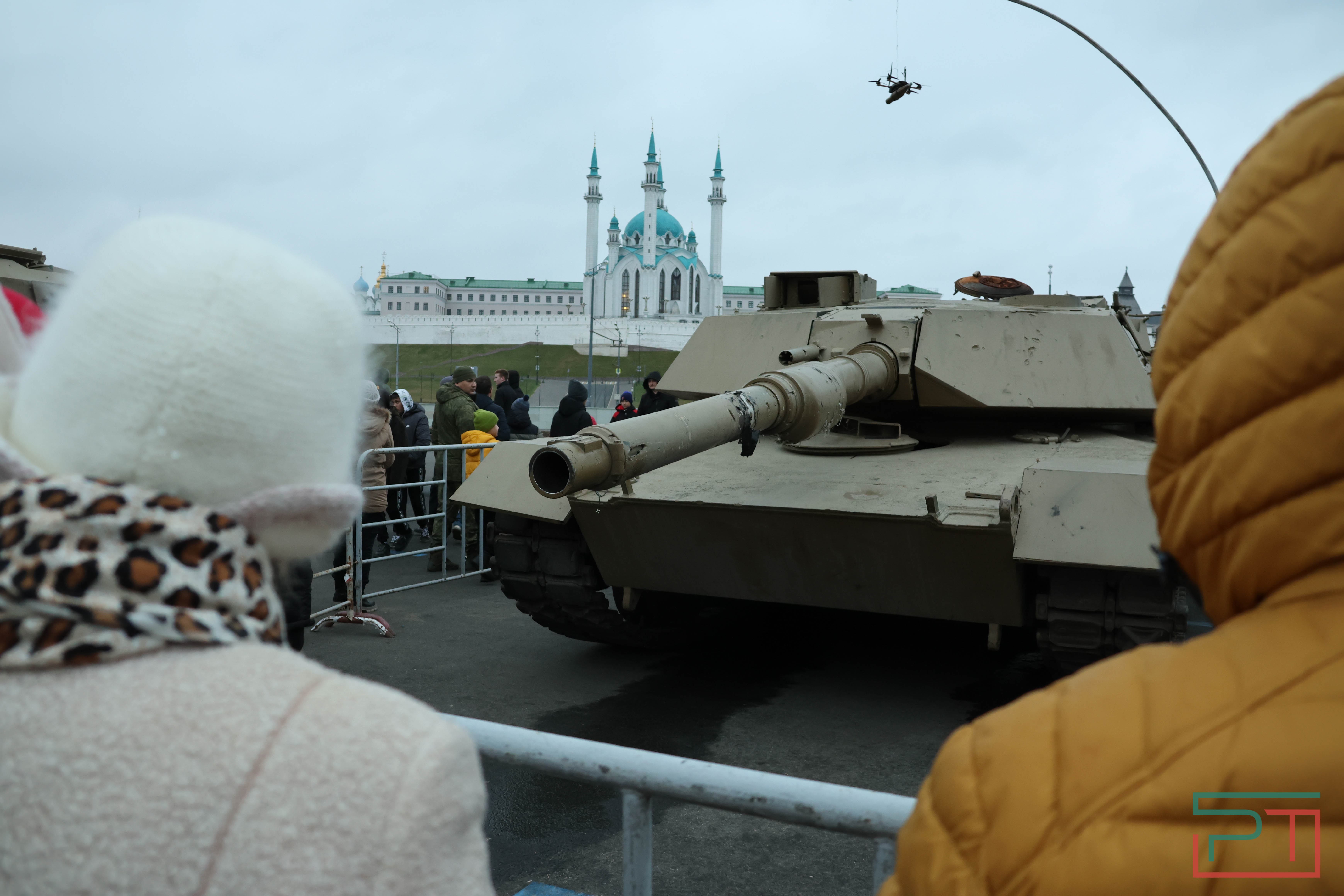 Abrams, Marder, Bradley: под стенами Казанского Кремля открылась выставка трофейной техники