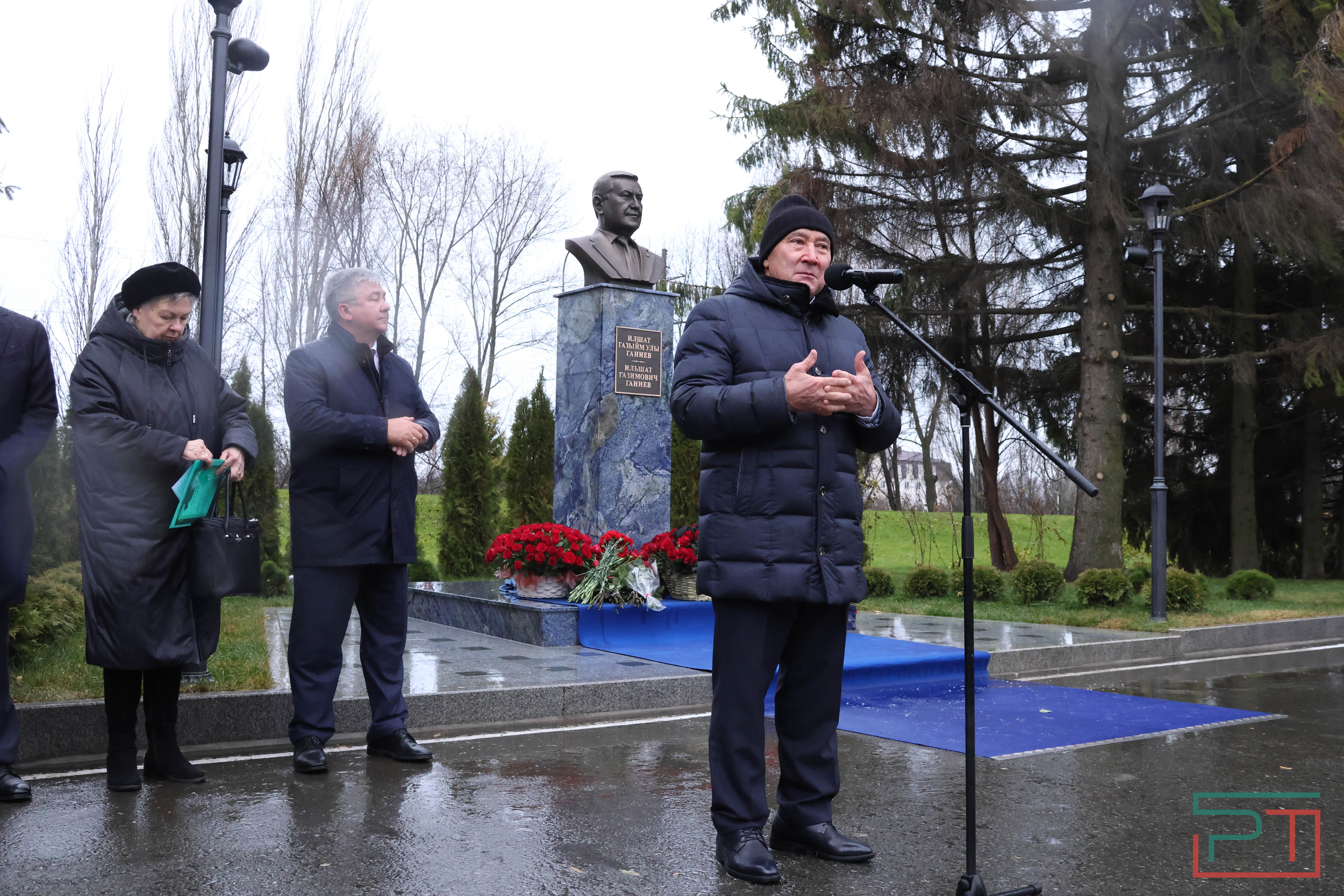 Открытие бюста Ганиева