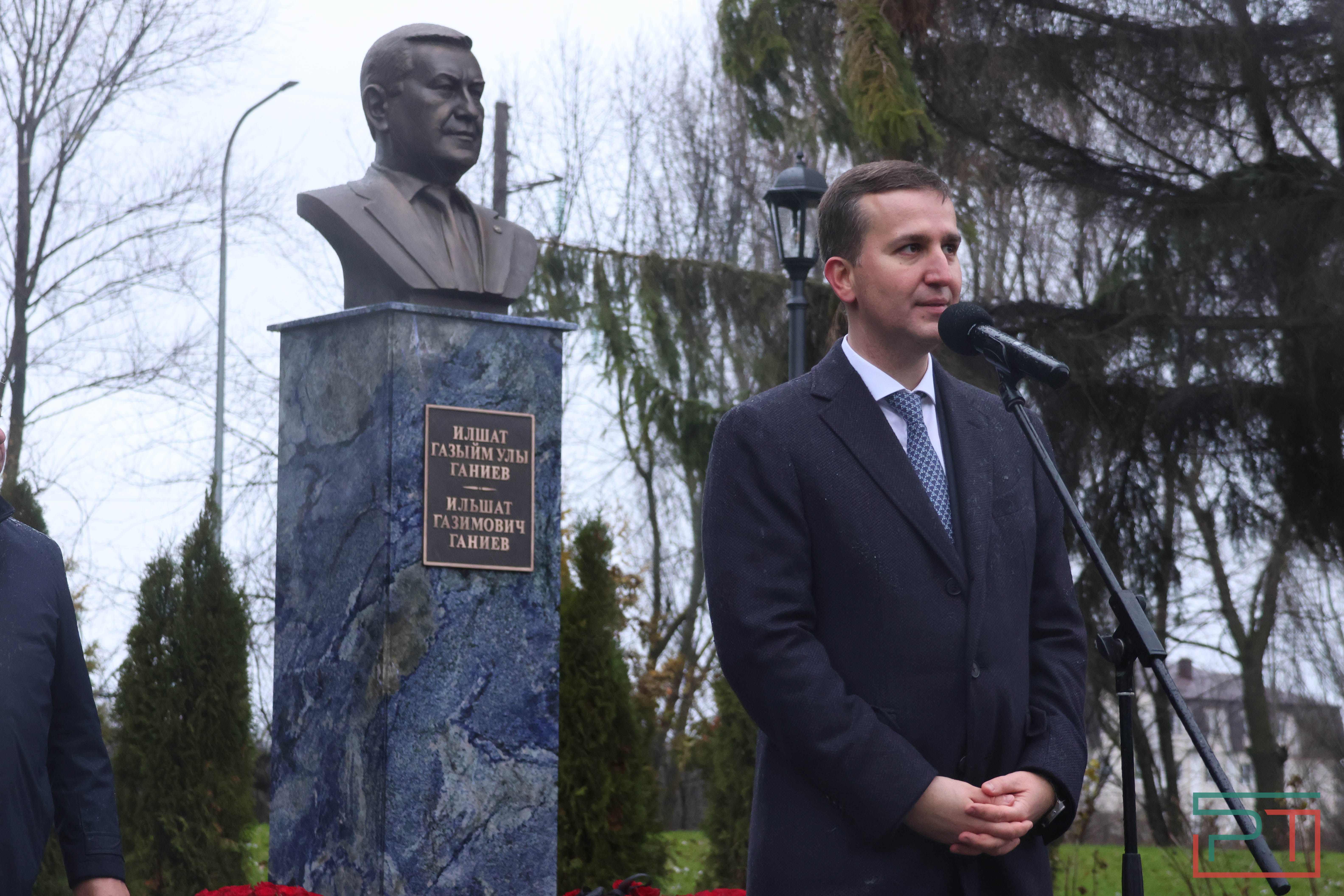 Открытие бюста Ганиева