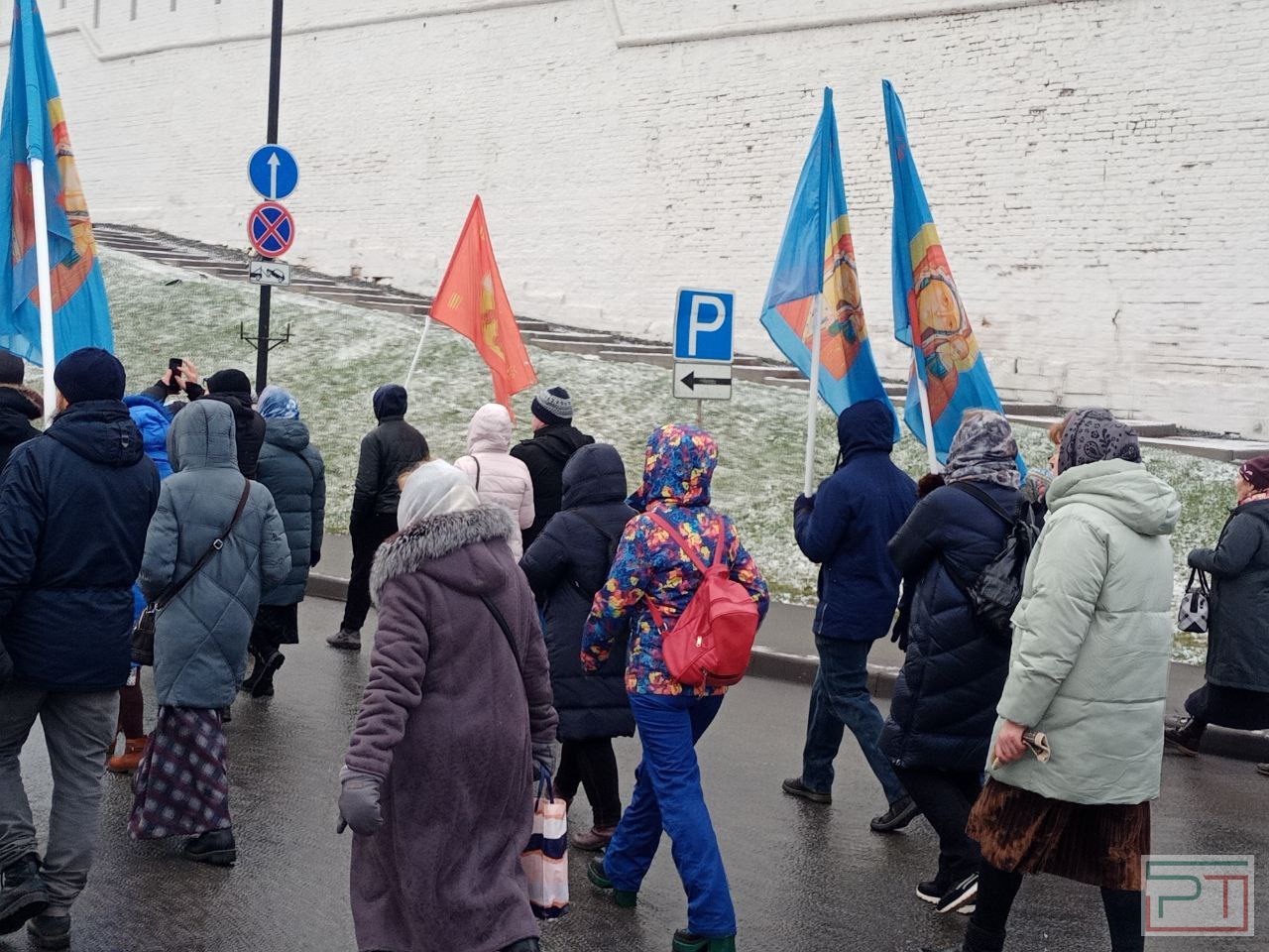 Крестный ход с Казанской иконой Божией Матери