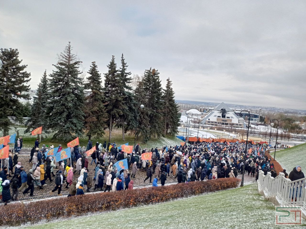 «Это день особой благодарности Царице Небесной»: в Казани прошел крестный ход с иконой Богородицы