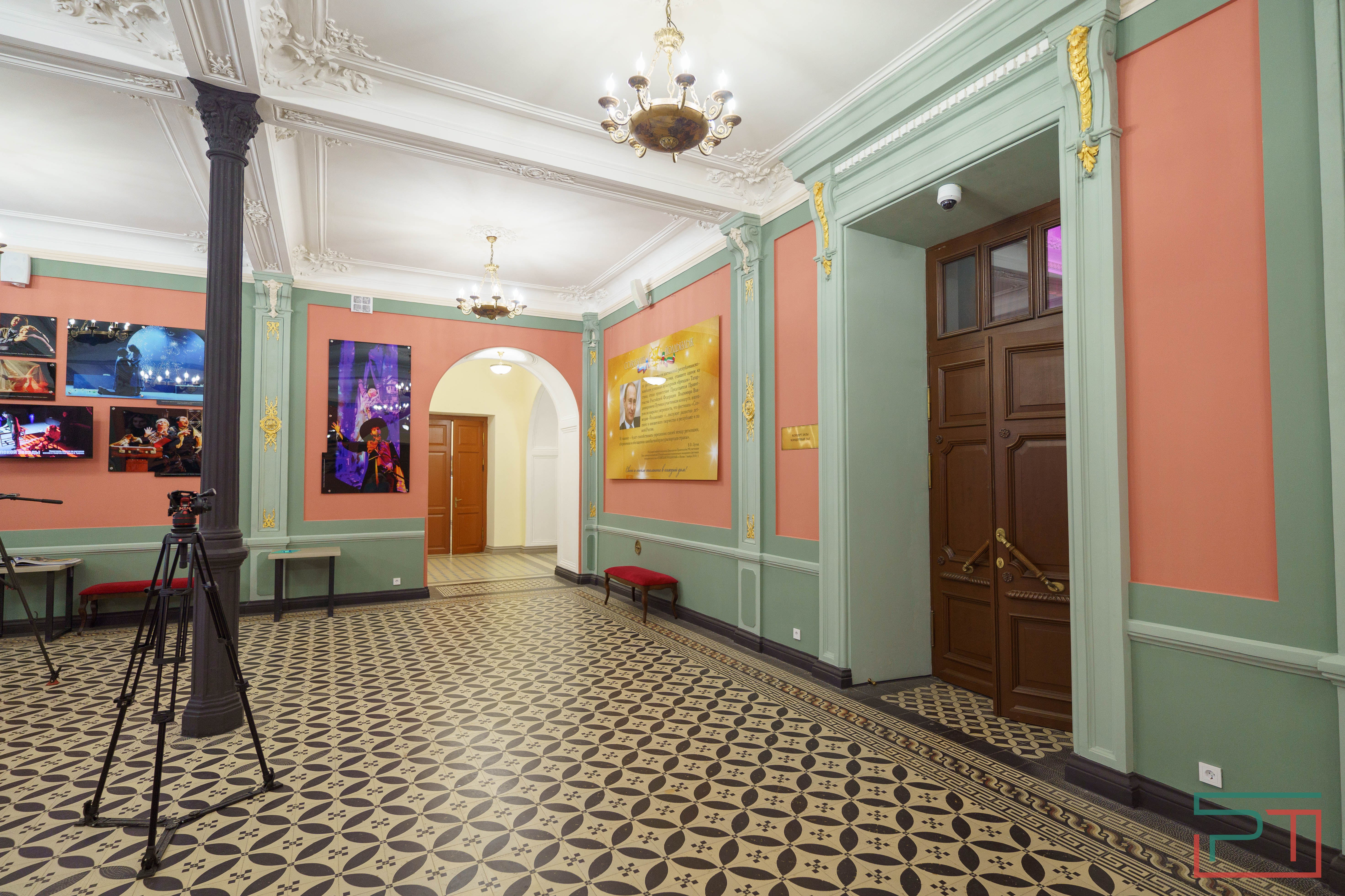 Пресс-тур по зданию Алафузовского театра