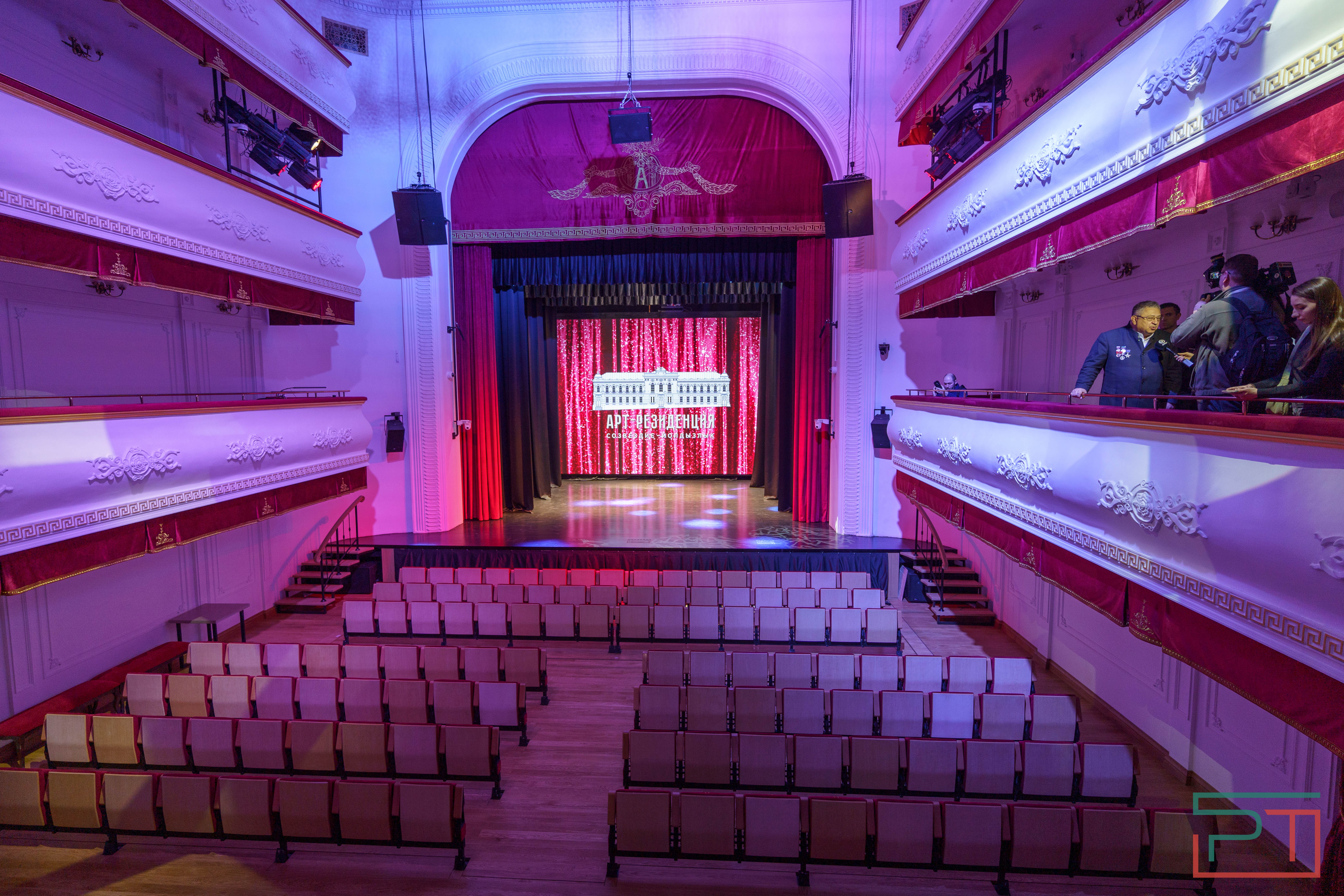 Пресс-тур по зданию Алафузовского театра