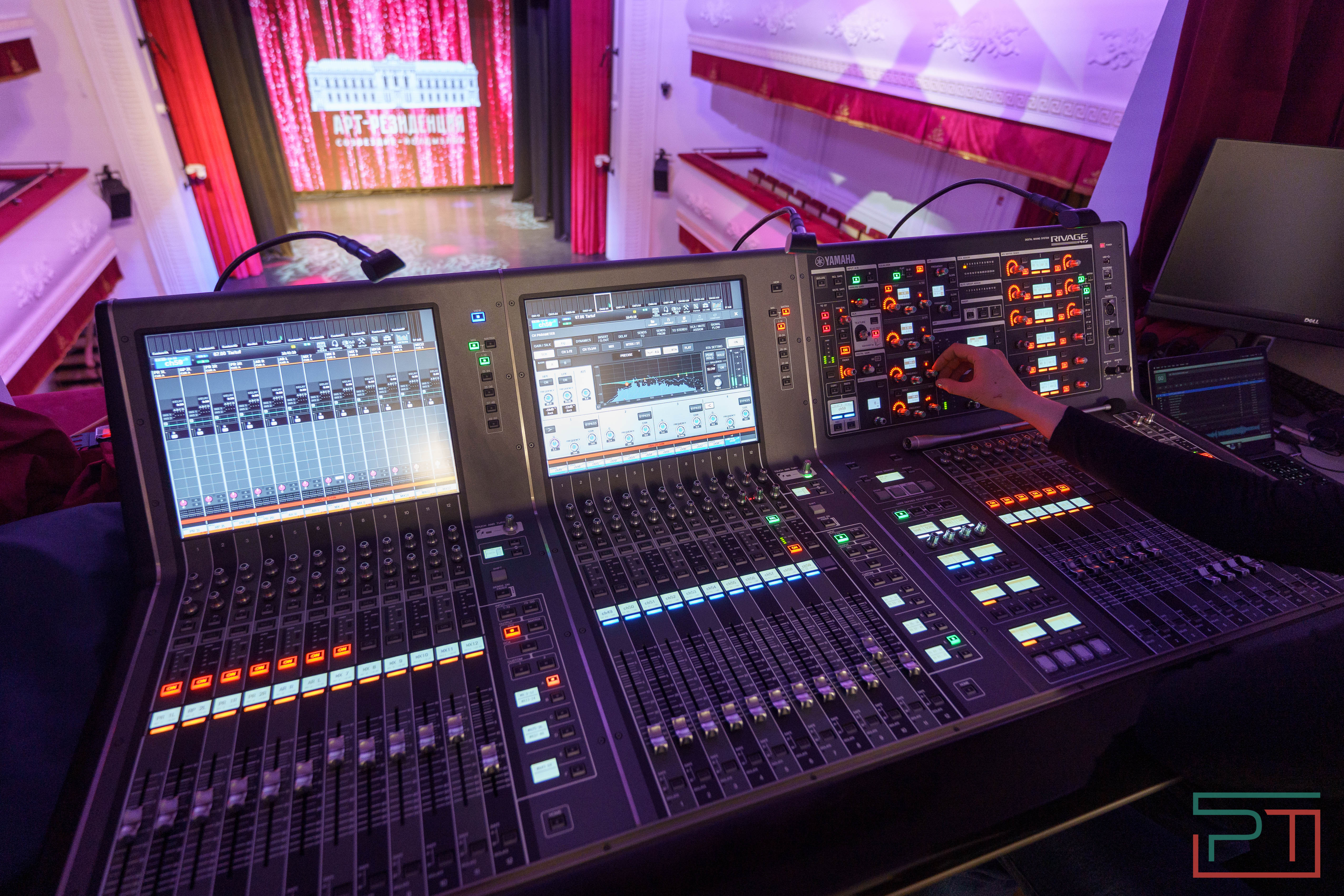 Пресс-тур по зданию Алафузовского театра