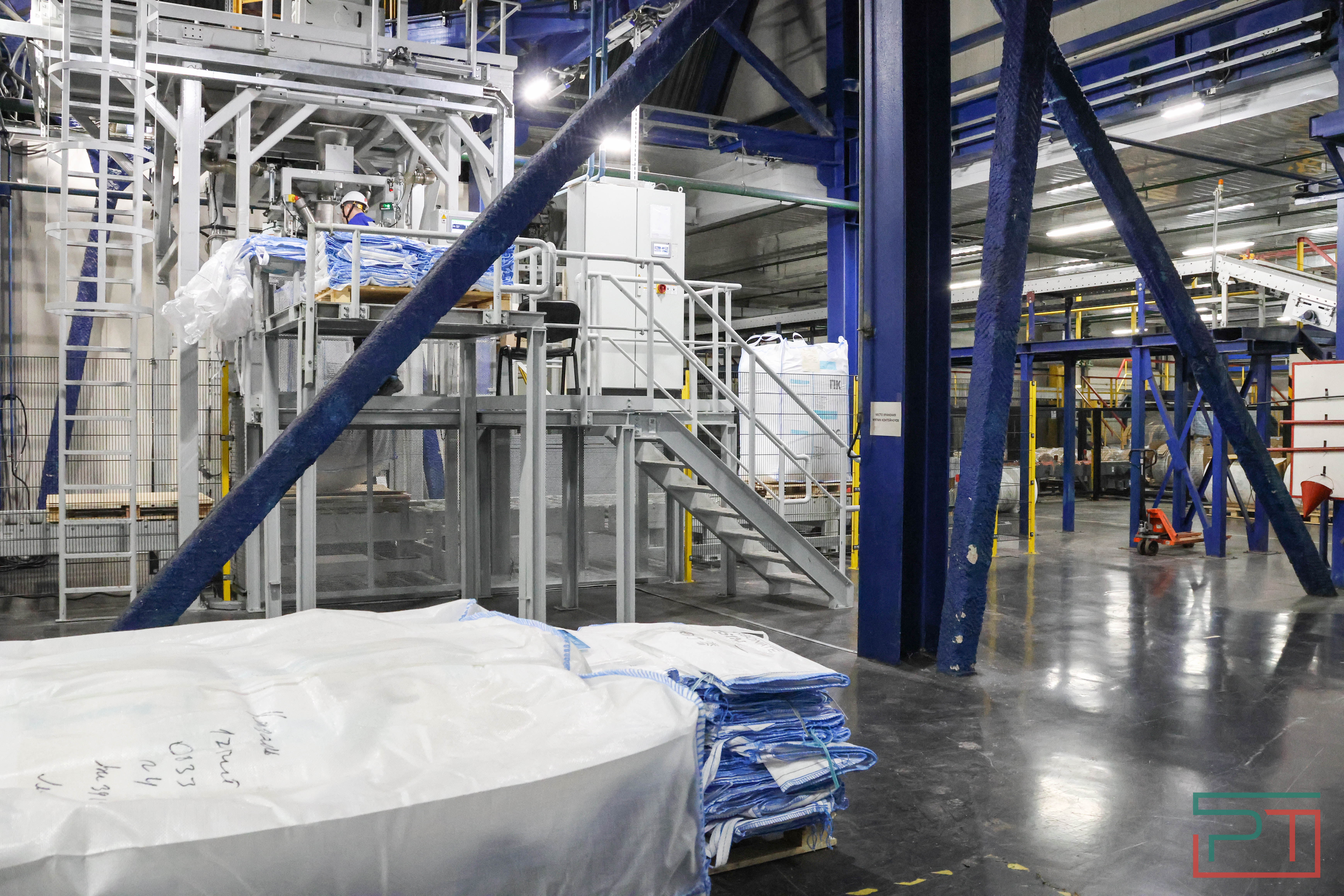 Экскурсия на «Казаньоргсинтез»