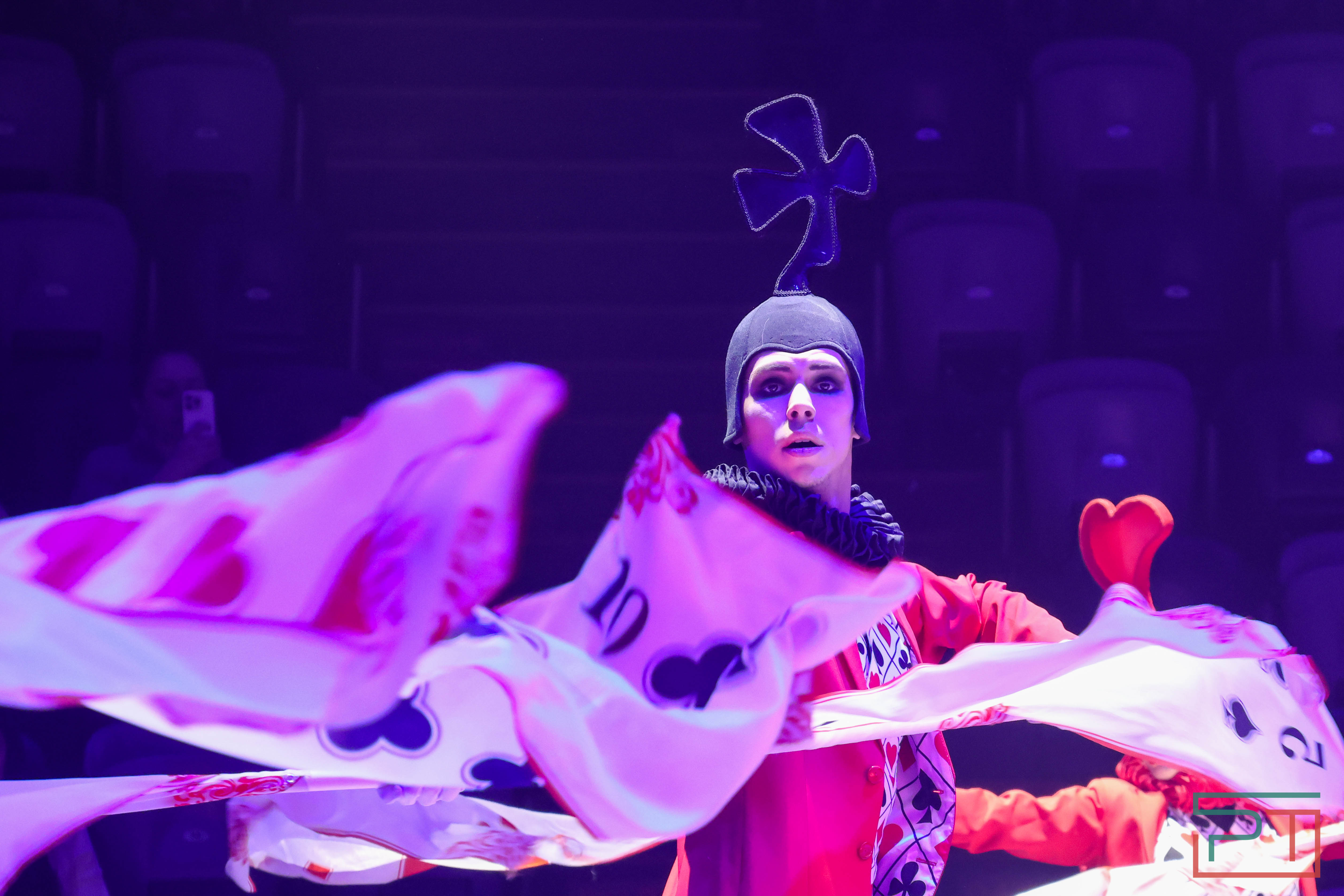 Чудесатая сказка на новый лад: в Казанском цирке состоялась премьера новогоднего шоу «Лабиринт»